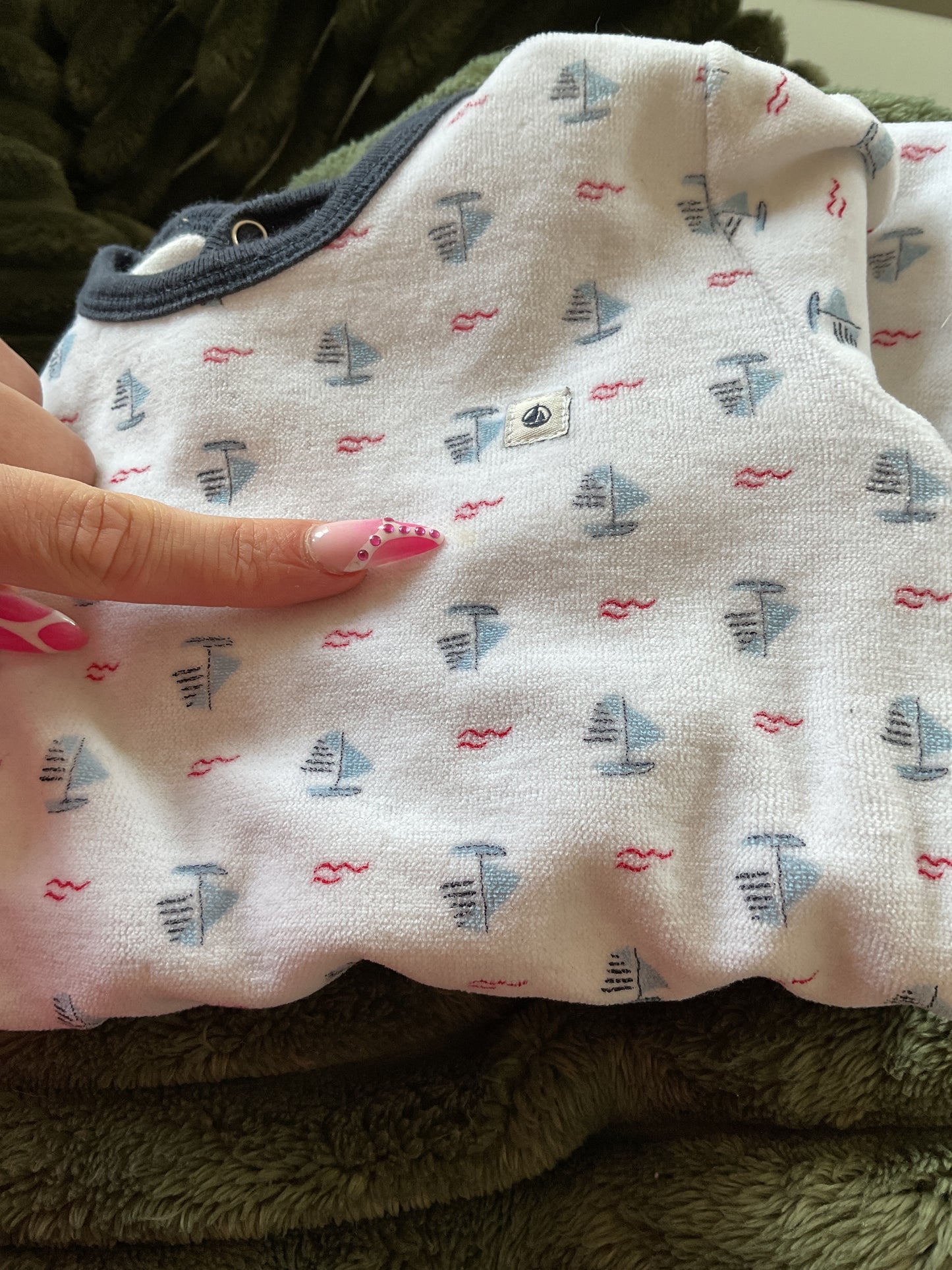 Pyjama en velours blanc avec motifs bateaux Petit Bateau - 12 mois