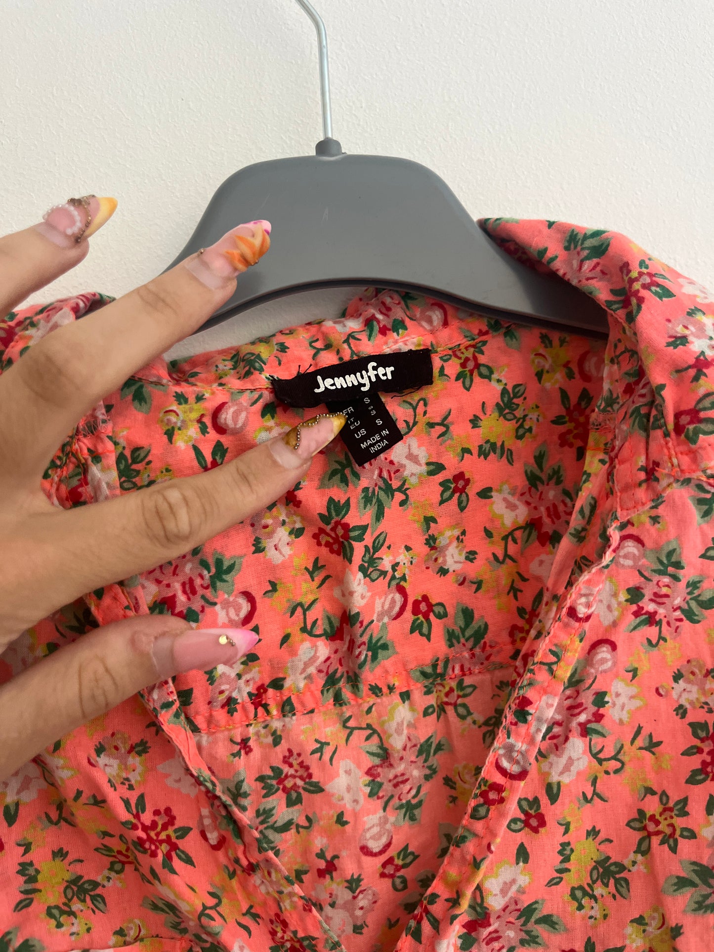 Top sans manches fluo fleuri à nouer - S