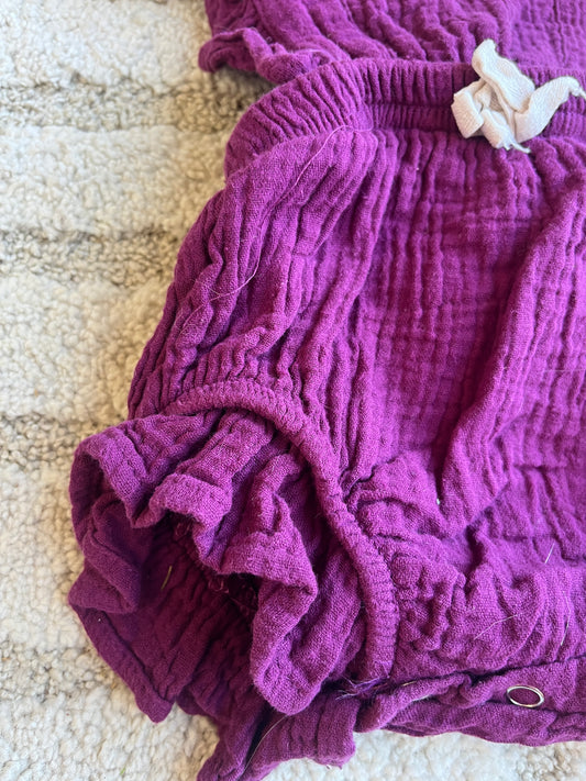 Barboteuse en gaze de coton violet - 6 mois