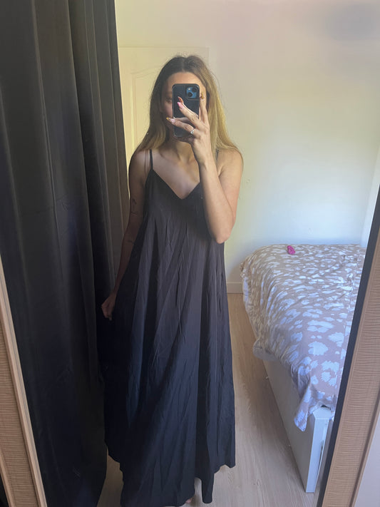Robe longue ample et confort à bretelles noire - S