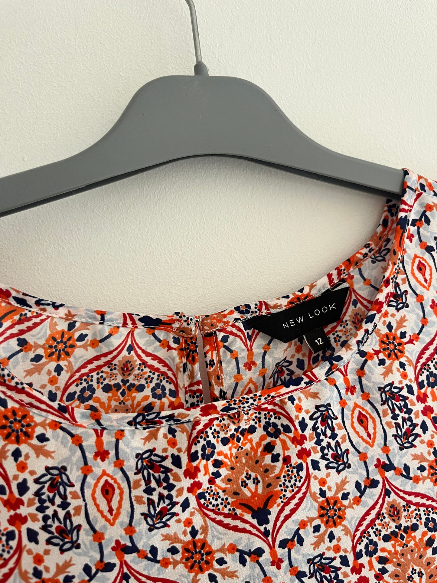 Robe été sans manches à motifs rouges New Look - T.12 (40/42)