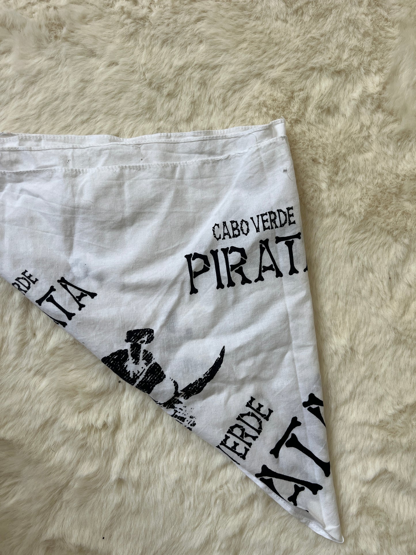 Bandana en tissu blanc motif pirates