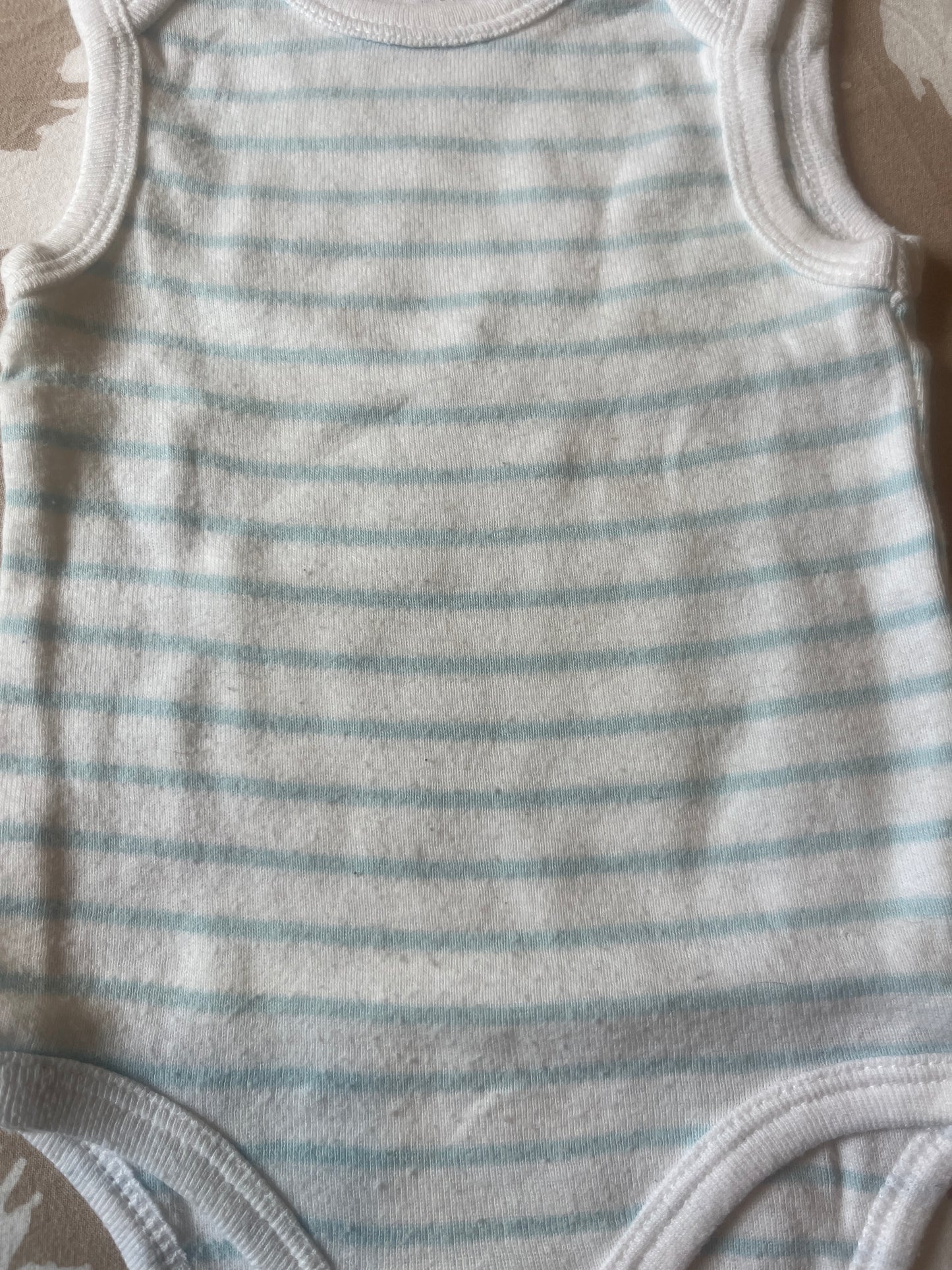 Body sans manches blanc rayé bleu clair - 3 mois
