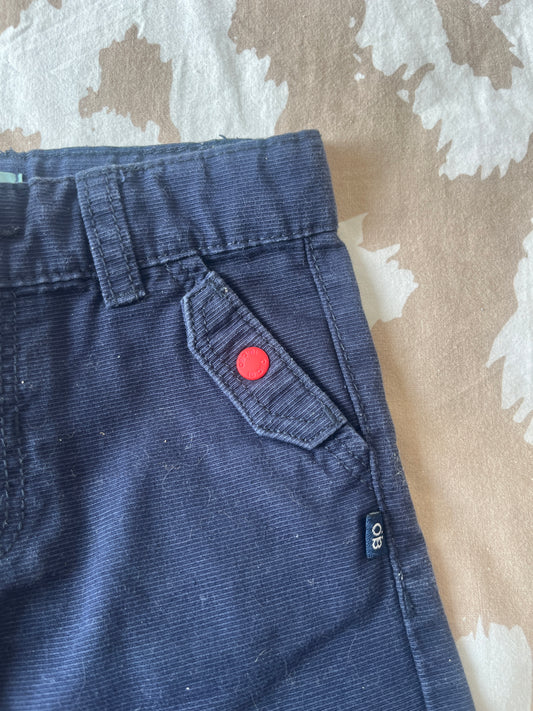 Pantalon bleu effet côtelé avec boutons rouges - 9 mois