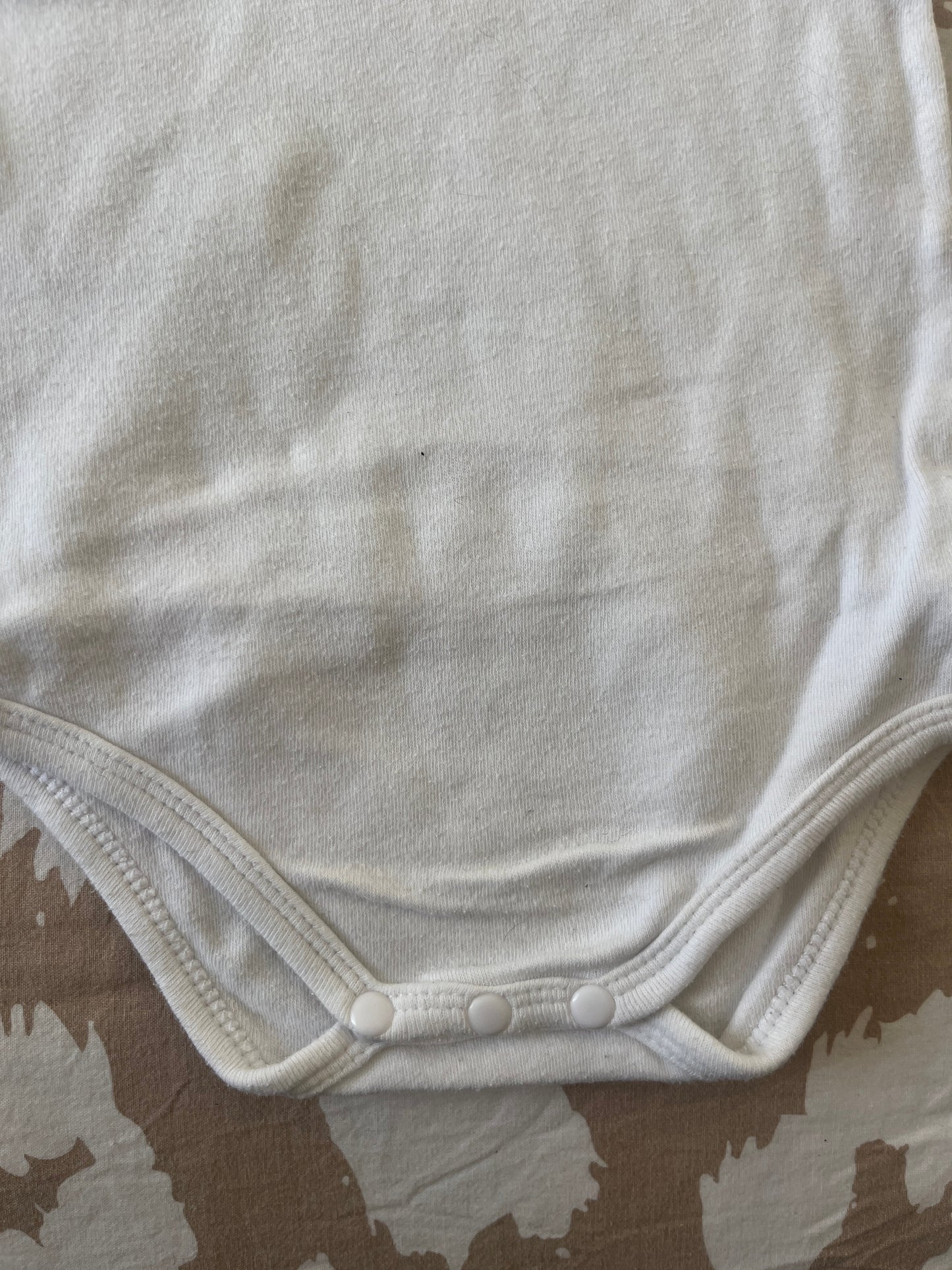 Body à manches courtes blanc avec chiffre 7 - 18 mois