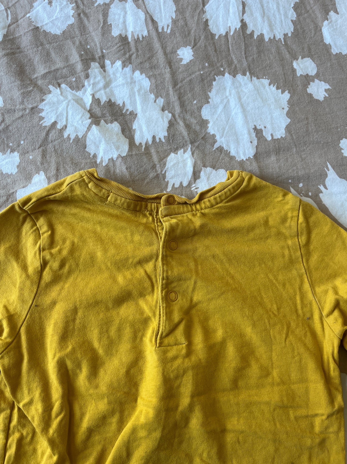 T-shirt à manches longues moutarde avec monstre DPAM - 18 mois