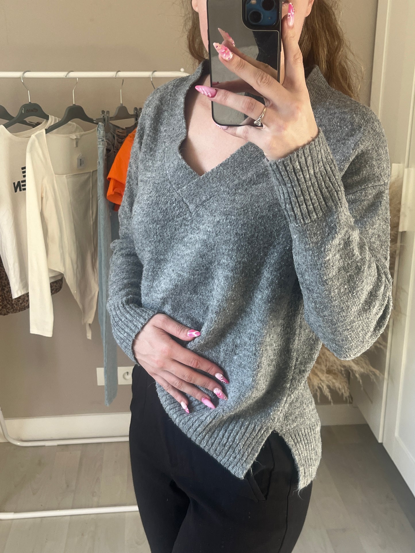 Pull à manches longues gris col V - S