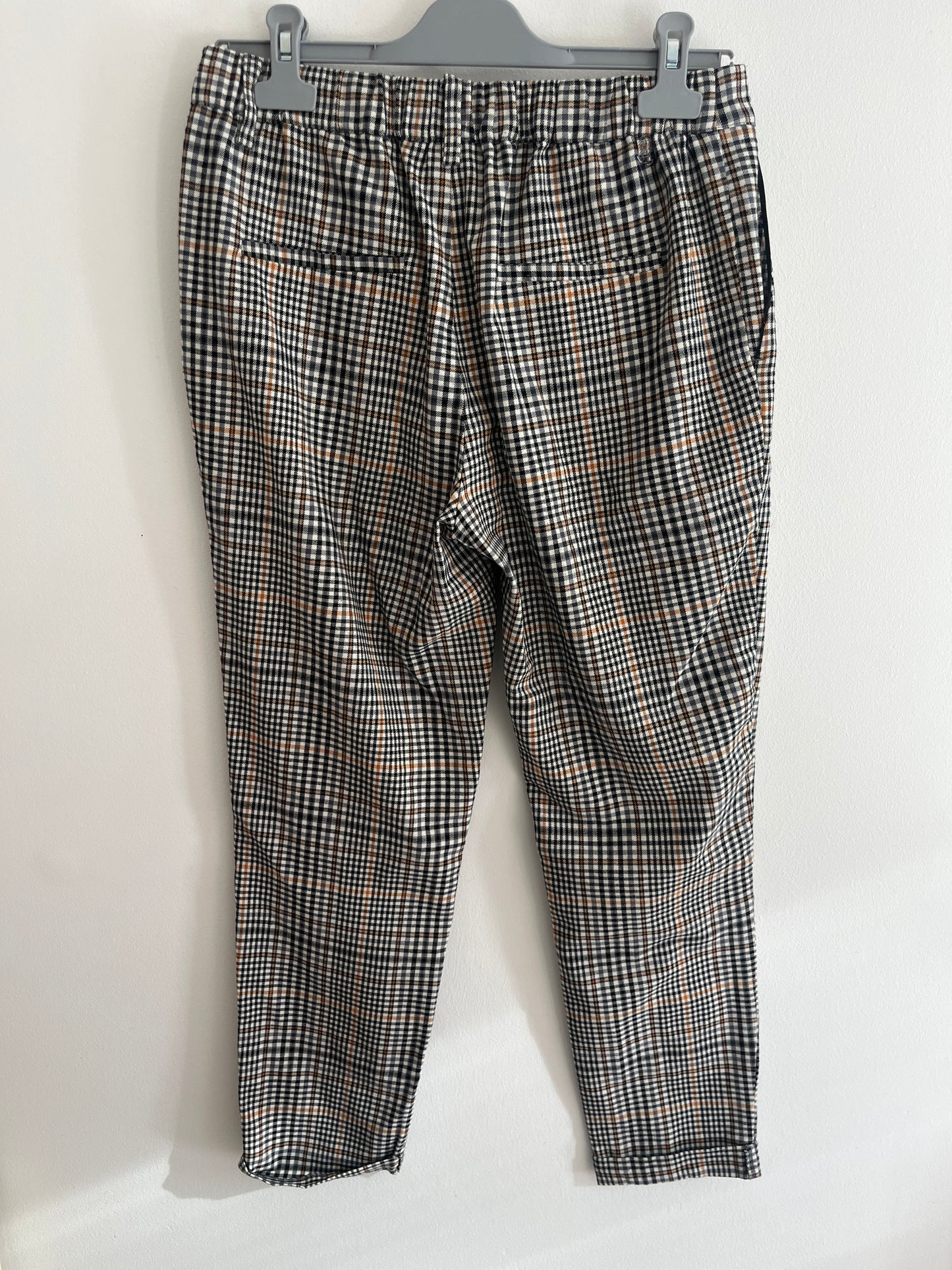 Pantalon à pinces à carreaux avec ourlets - M