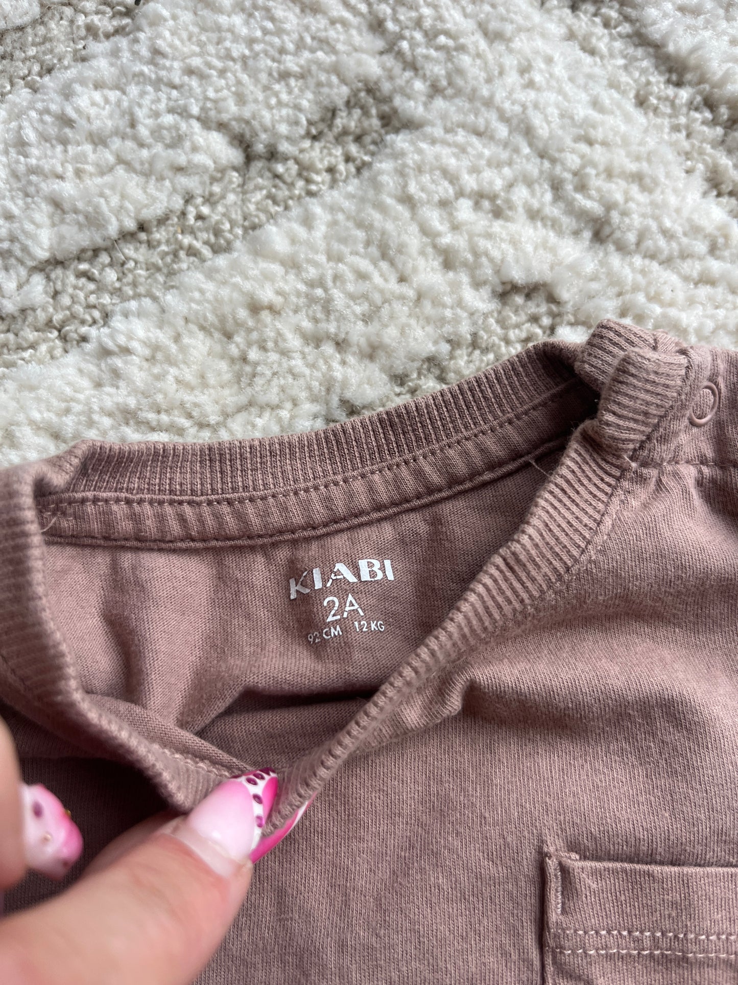 T-shirt à manches courtes marron avec poche - 2 ans