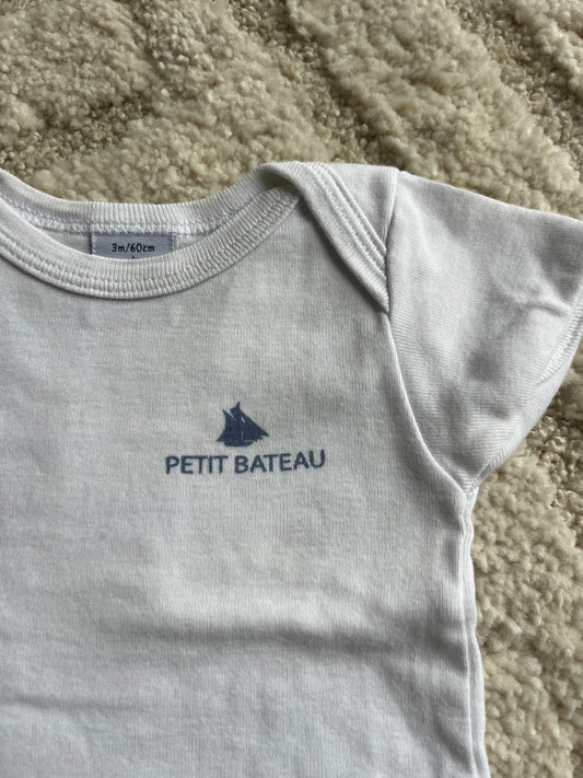 Body à manches courtes blanc motif bateau Petit Bateau - 3 mois