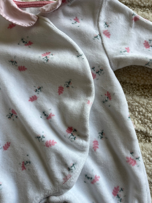 Pyjama velours blanc motifs roses col Claudine - prématuré (45cm)