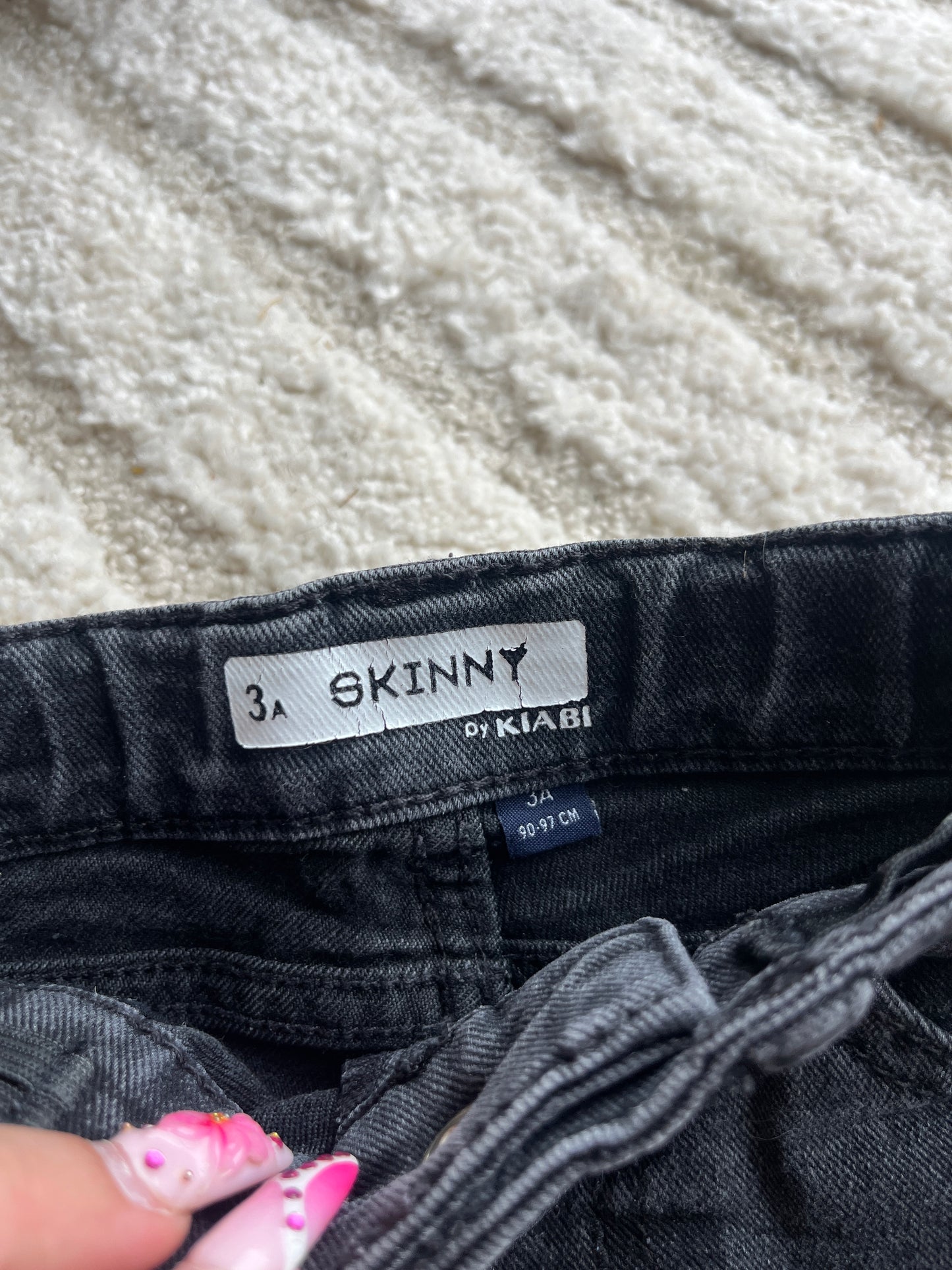 Jean noir/gris foncé skinny Kiabi - 3 ans