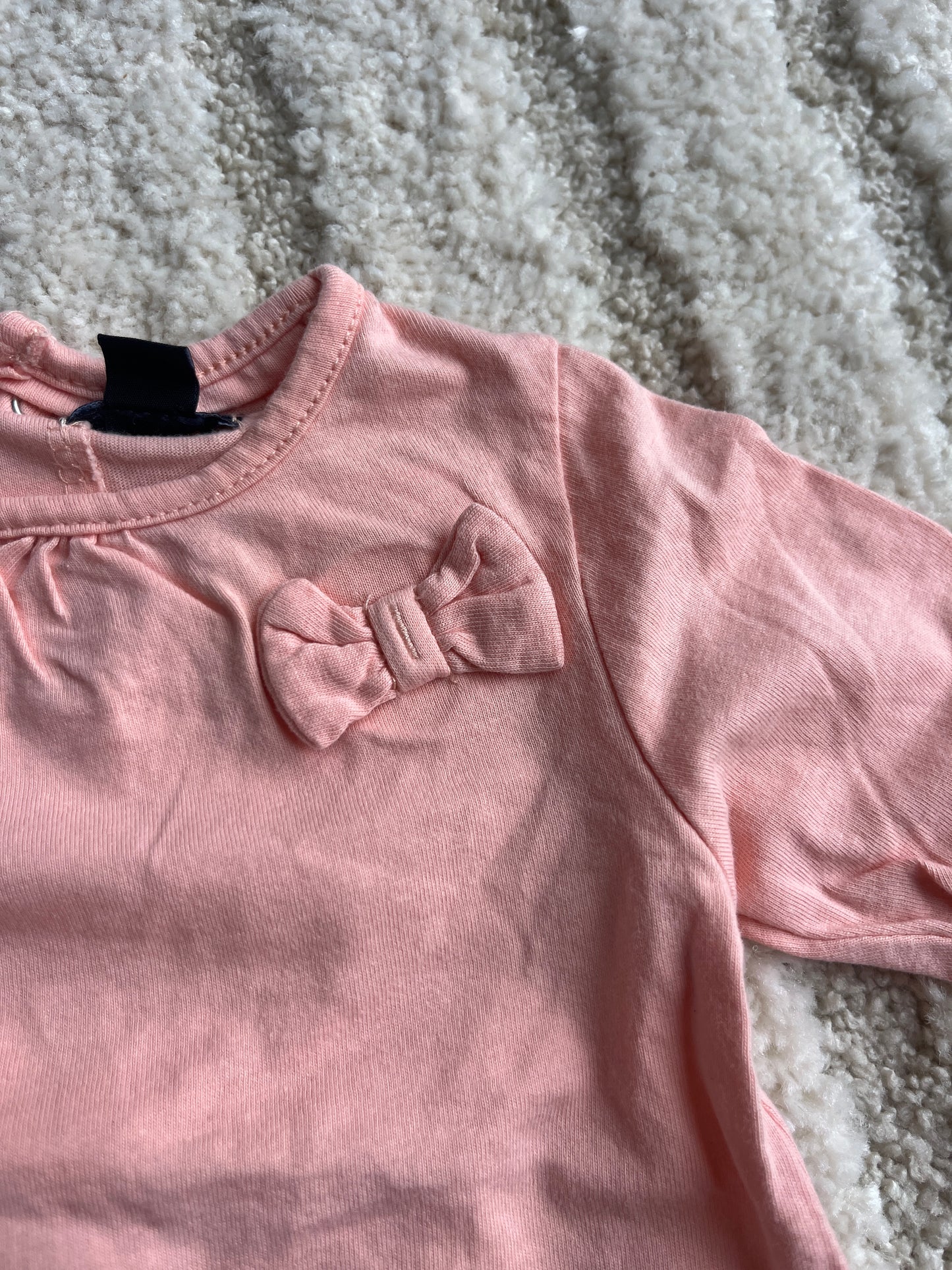 Robe à manches longues rose noeud en relief - 1 mois