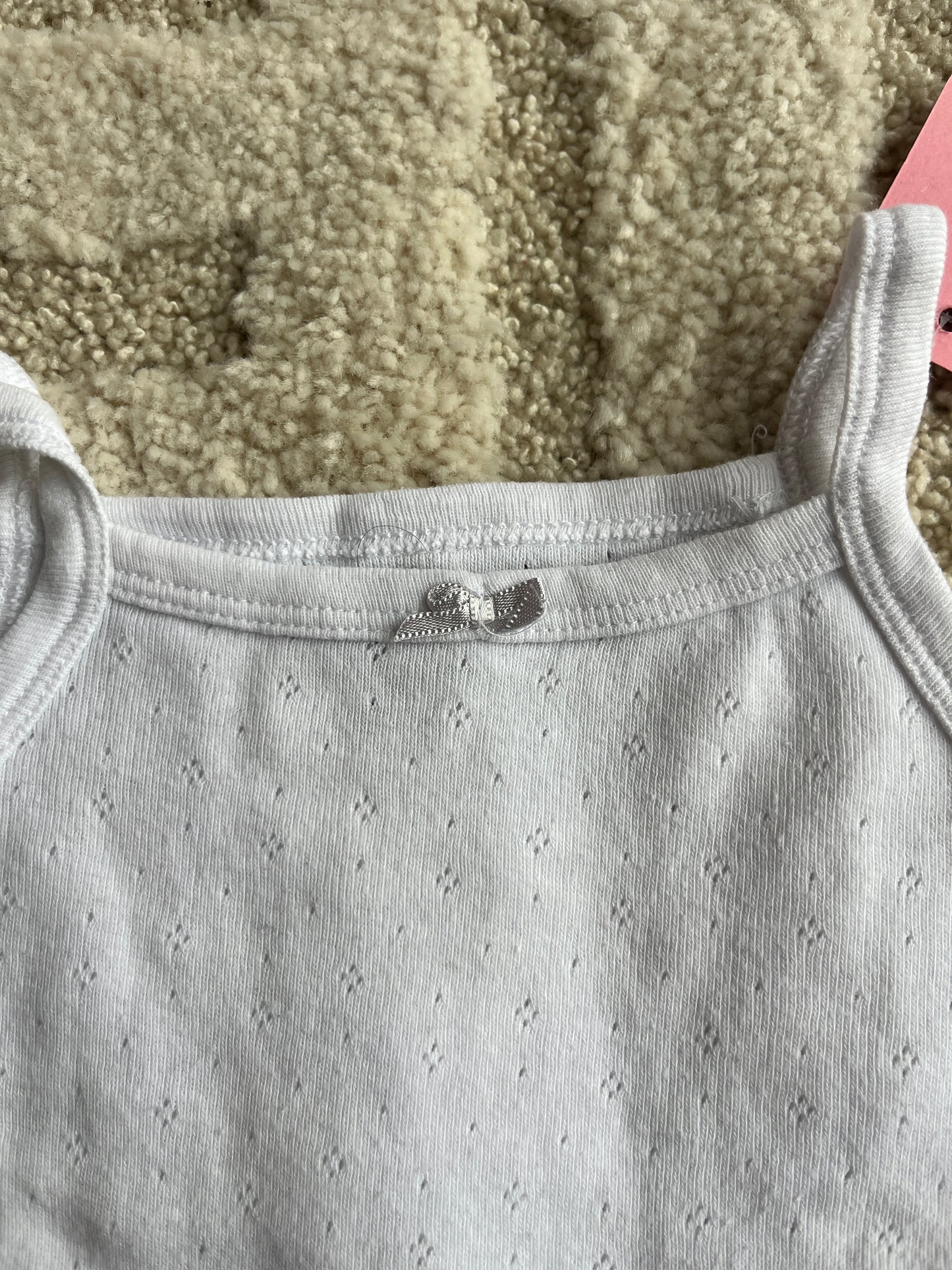 Body à bretelles blanc avec broderies - 3 mois