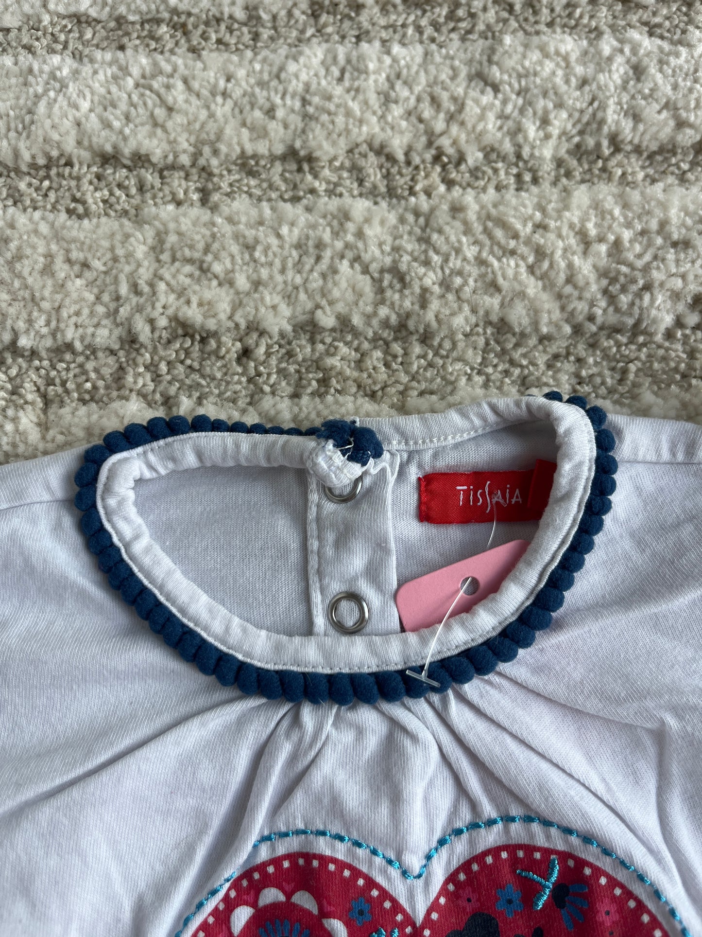 T-shirt à manches longues blanc et bleu canard motif coeur fleuri - 18 mois