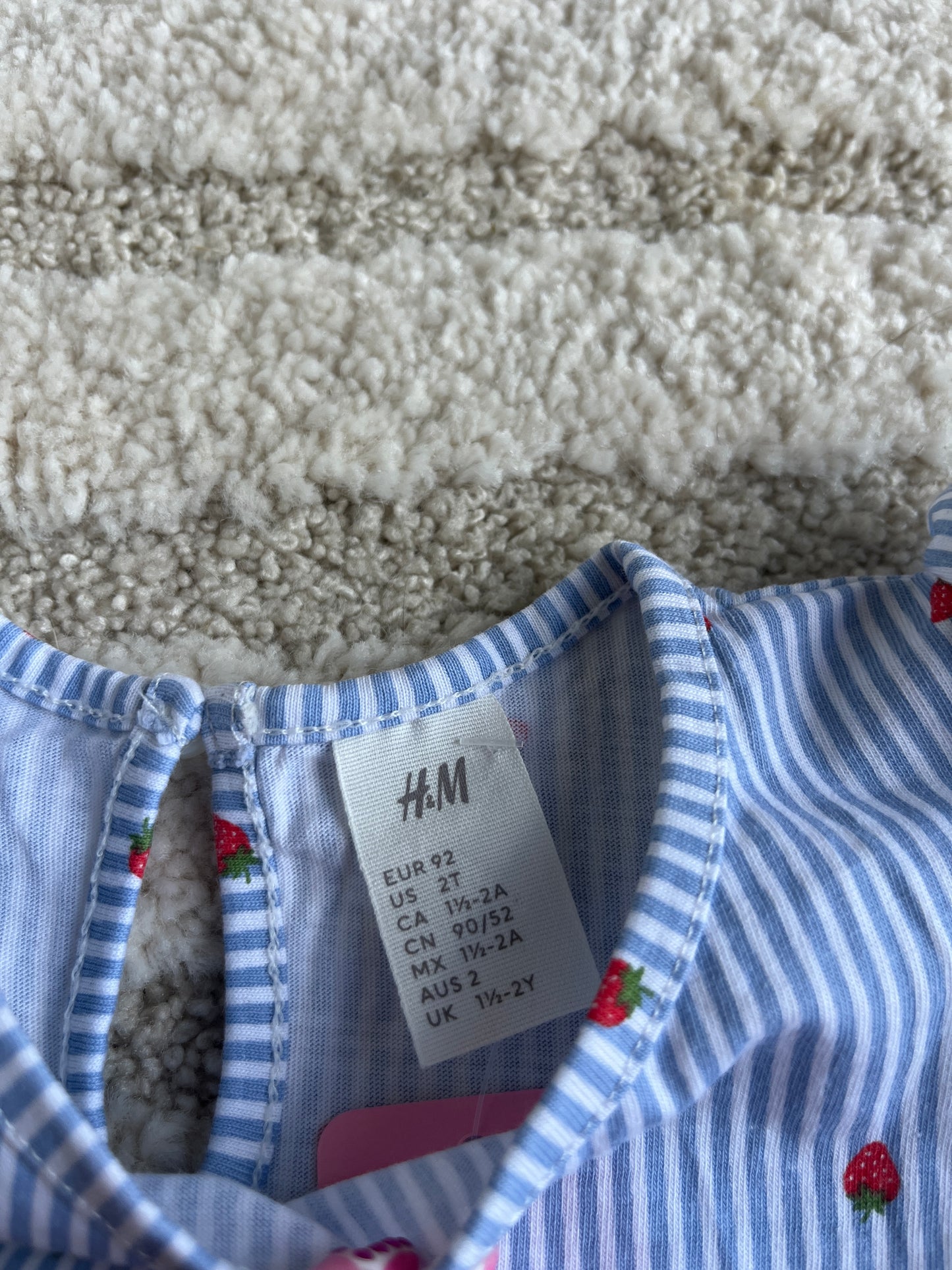 Robe sans manches été rayée bleu et blanche motifs fraises H&M - 92 cm