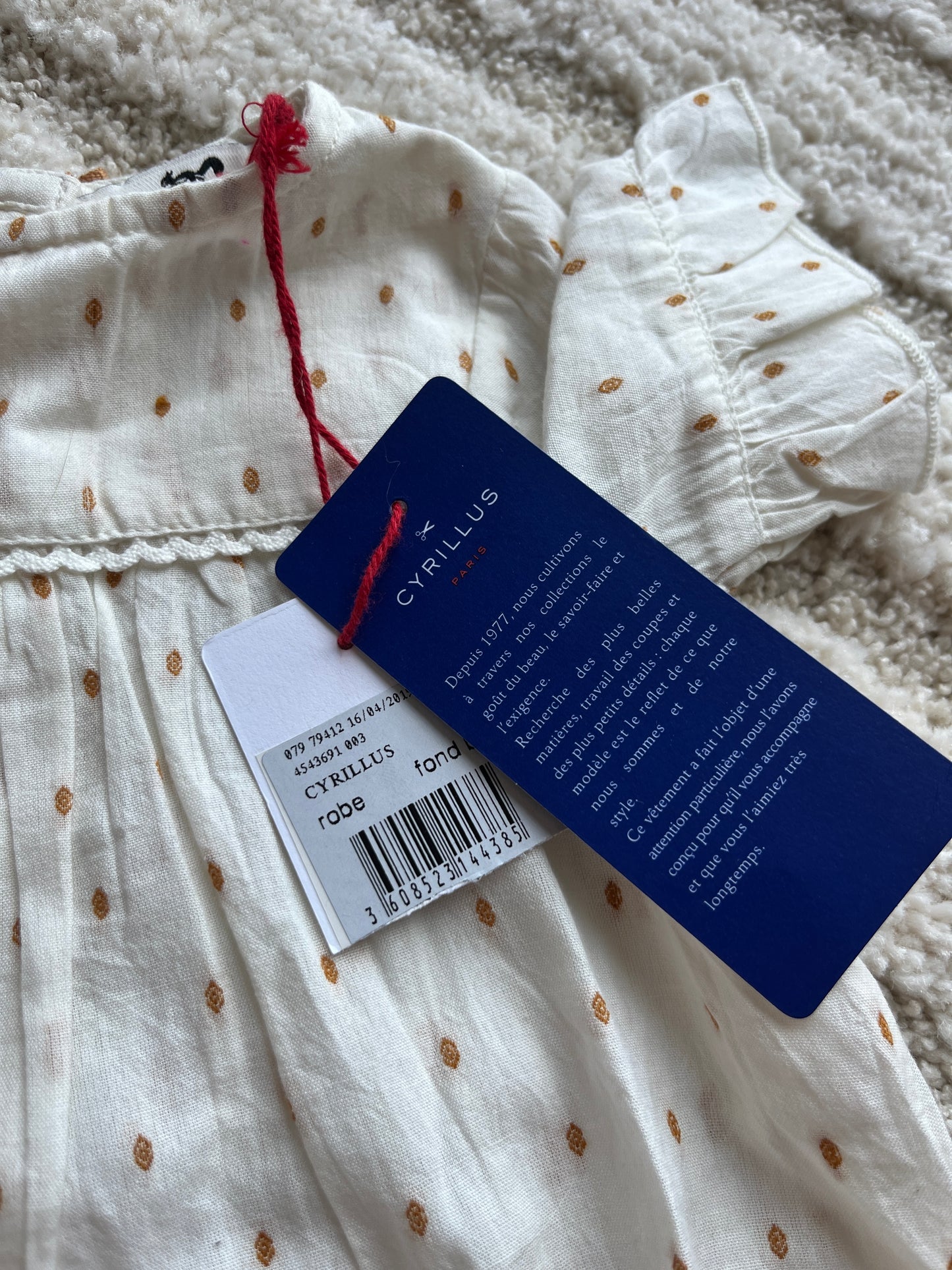 Robe à manches courtes crème et détails moutarde NEUF Cyrillus - 3 mois