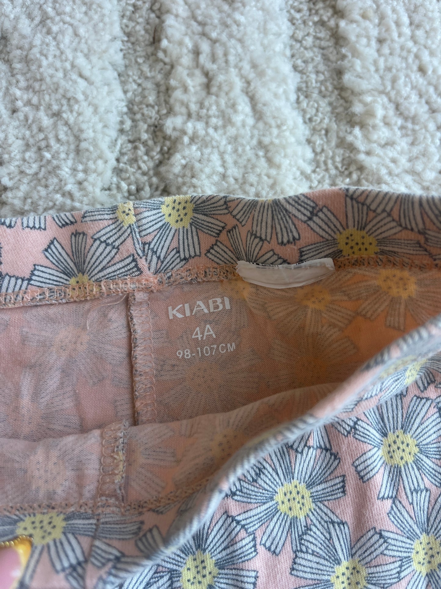 Legging à fleurs blanches Kiabi - 4 ans