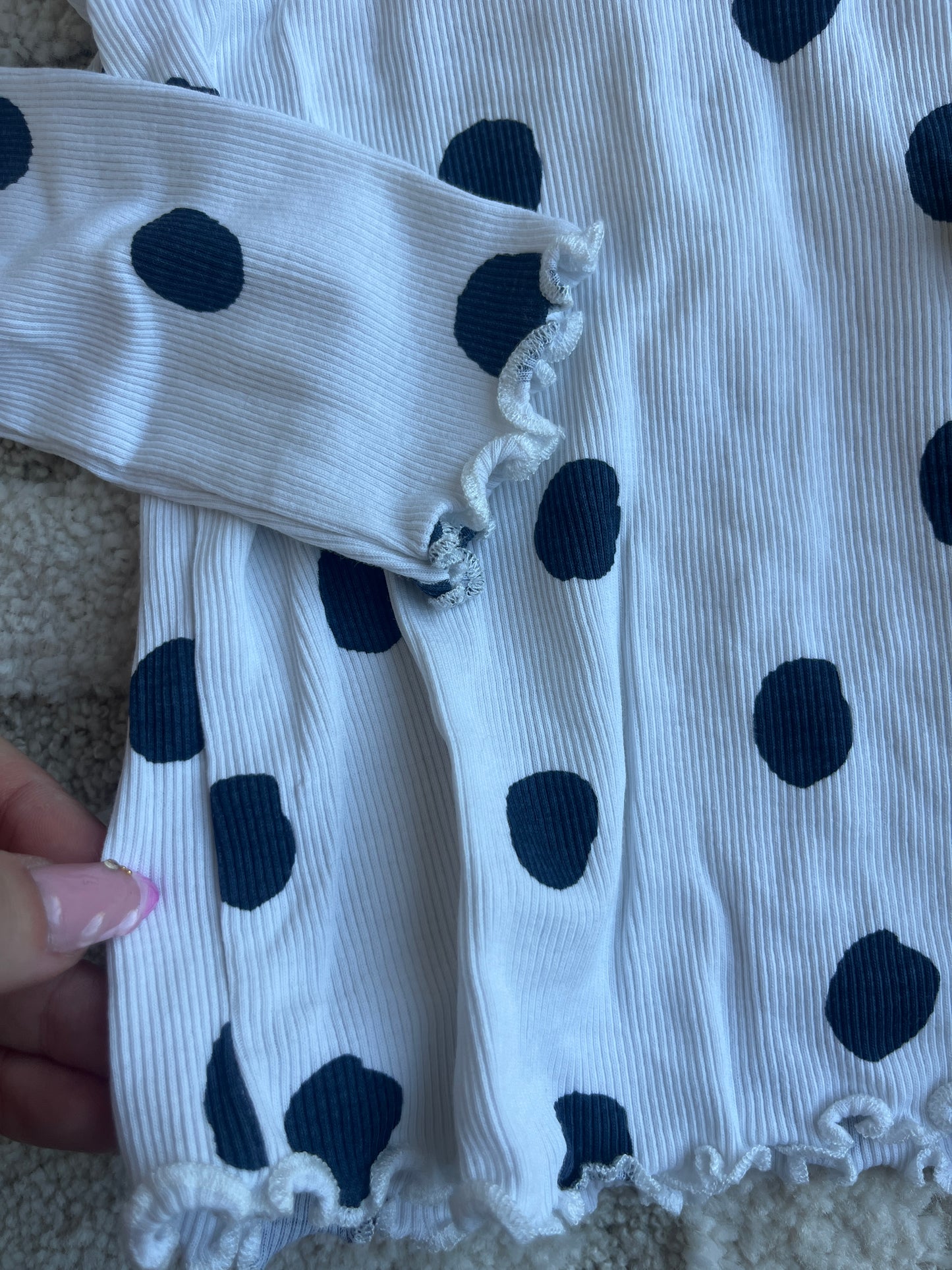 T-shirt à manches longues blanc côtelé à pois bleu - 6 ans