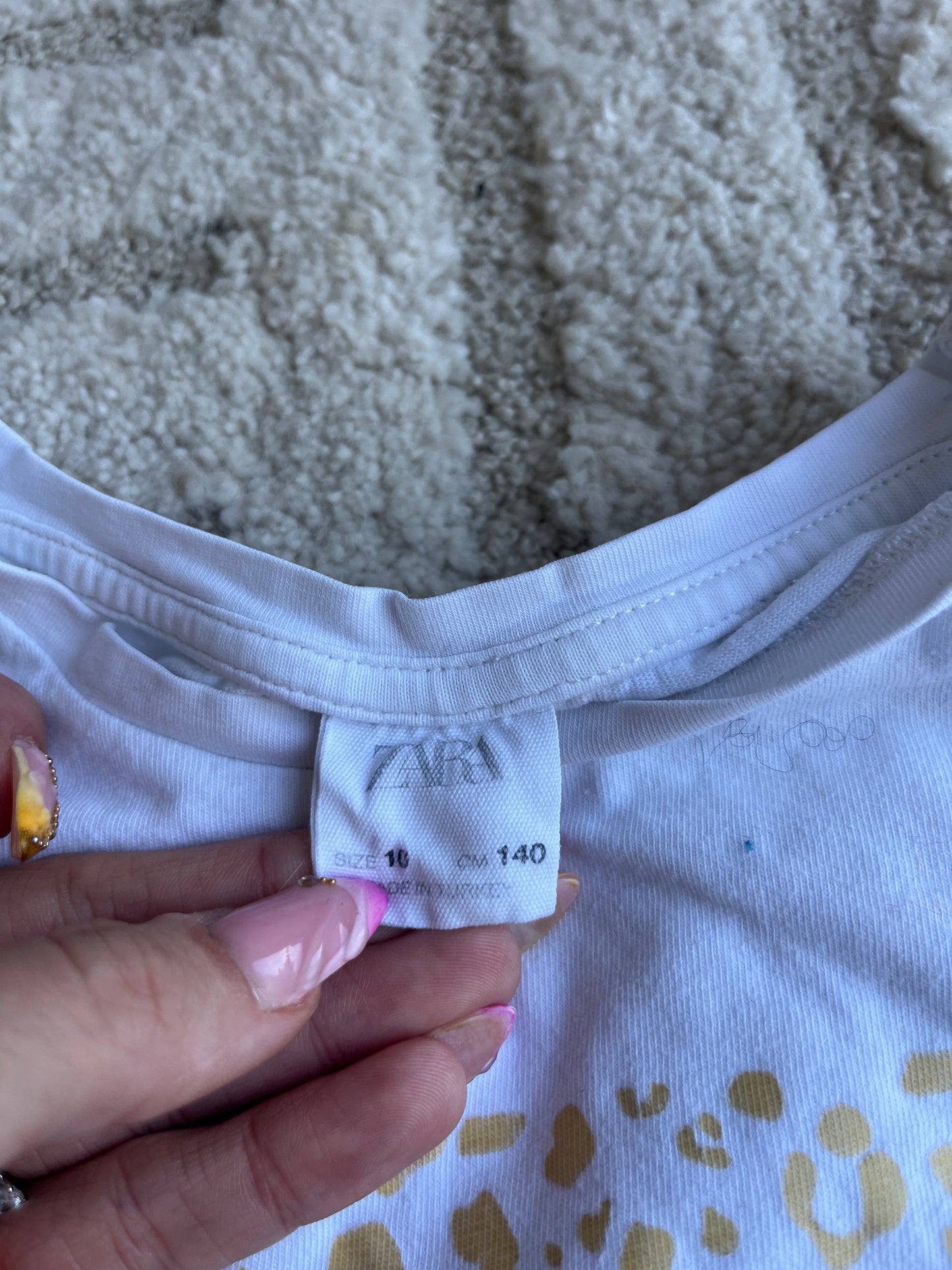 T-shirt à manches longues blanc motifs léopard Zara - 10 ans