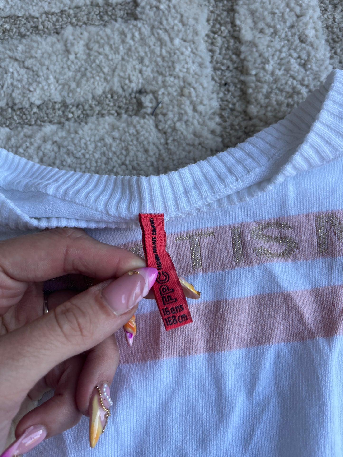 Pull à manches longues blanc avec rayures roses FPC - 16 ans