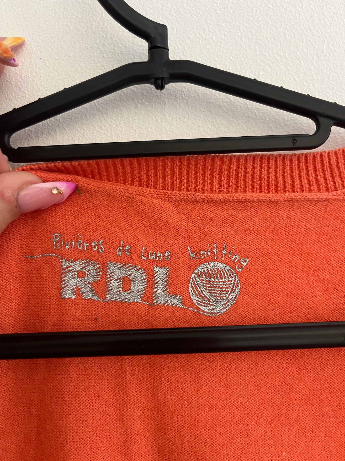 Pull à col V et manches longues orange RDL - M