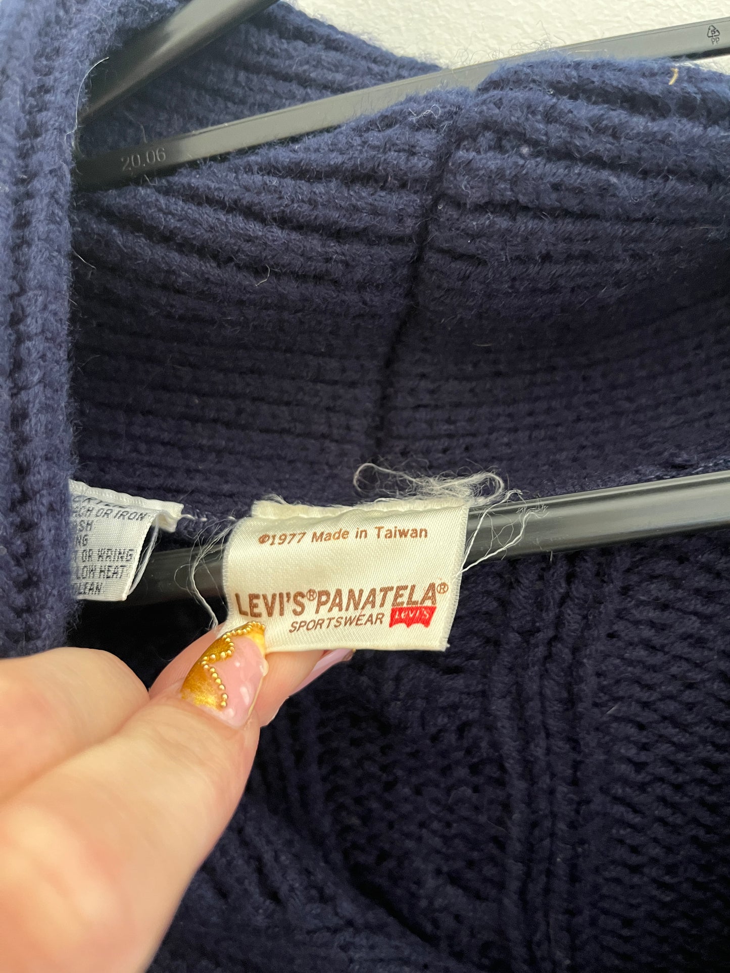 Pull à manches longues en grosses mailles bleu marine Levi’s - S