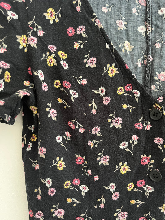 Robe courte à manches courtes noir et fleurs H&M - 34