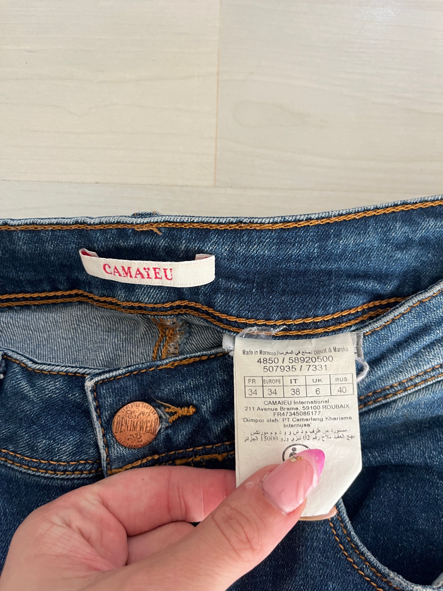 Jean bleu brut avec ourlets déchirés Camaïeu - XS