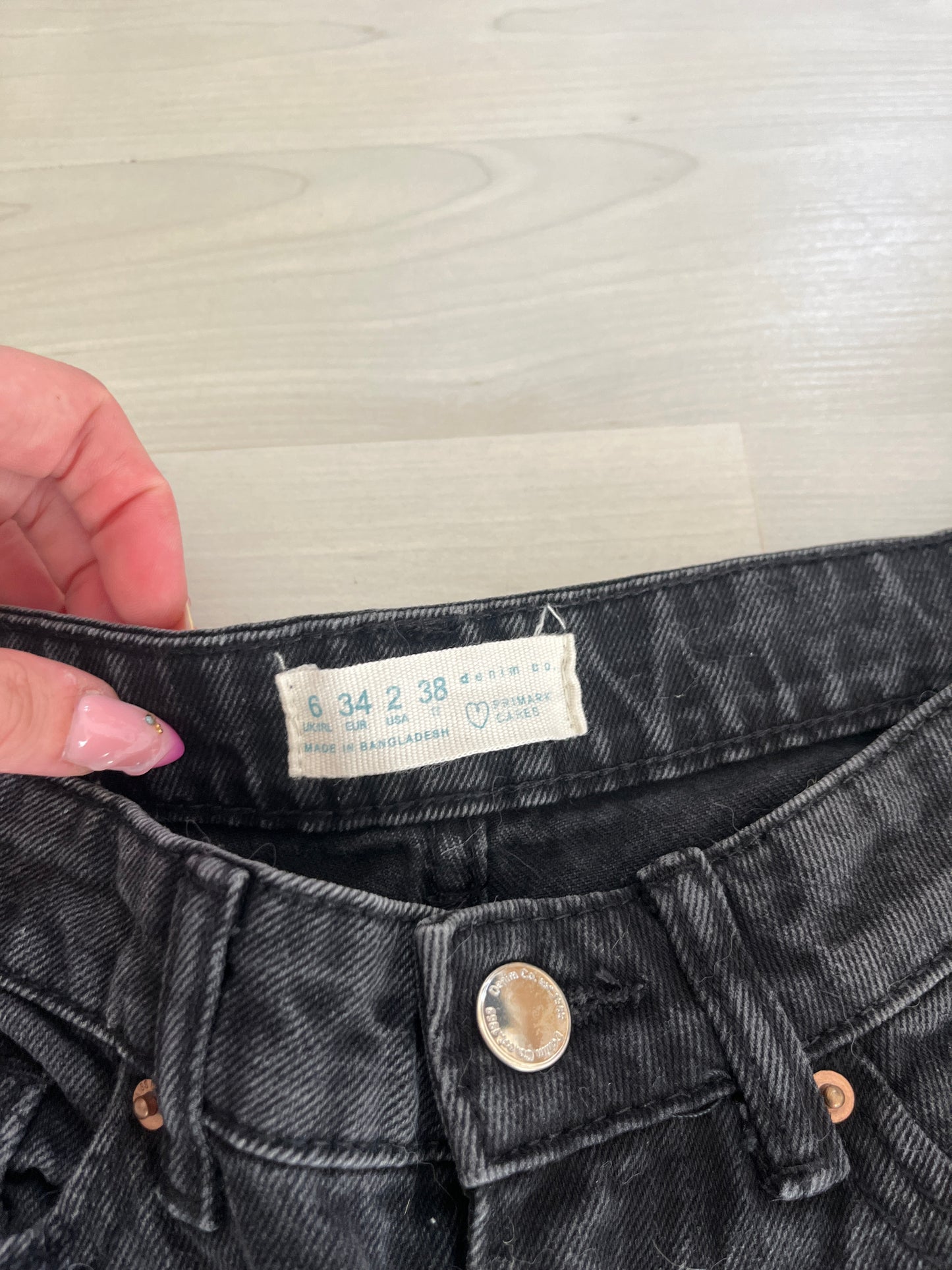 Jean noir effet troué aux genoux Primark - 34