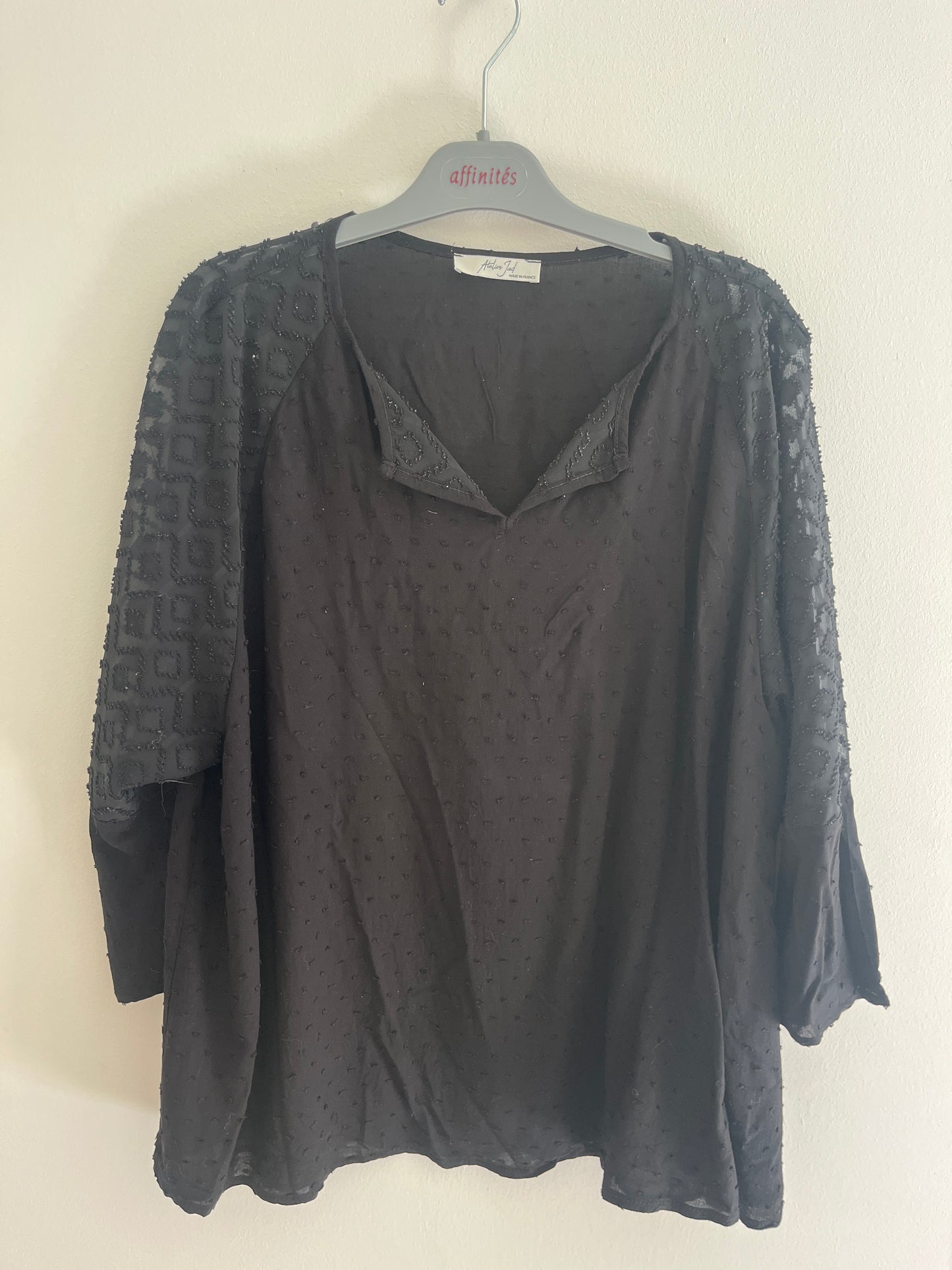 Blouse noire avec manches transparentes avec paillettes Atelier Jad - taille 6