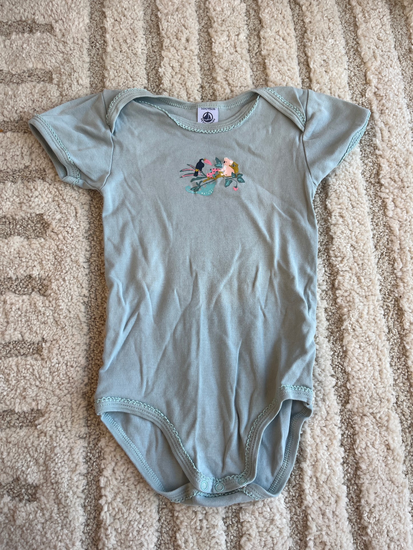Body à manches courtes vert motifs perroquets Petit Bateau - 36 mois