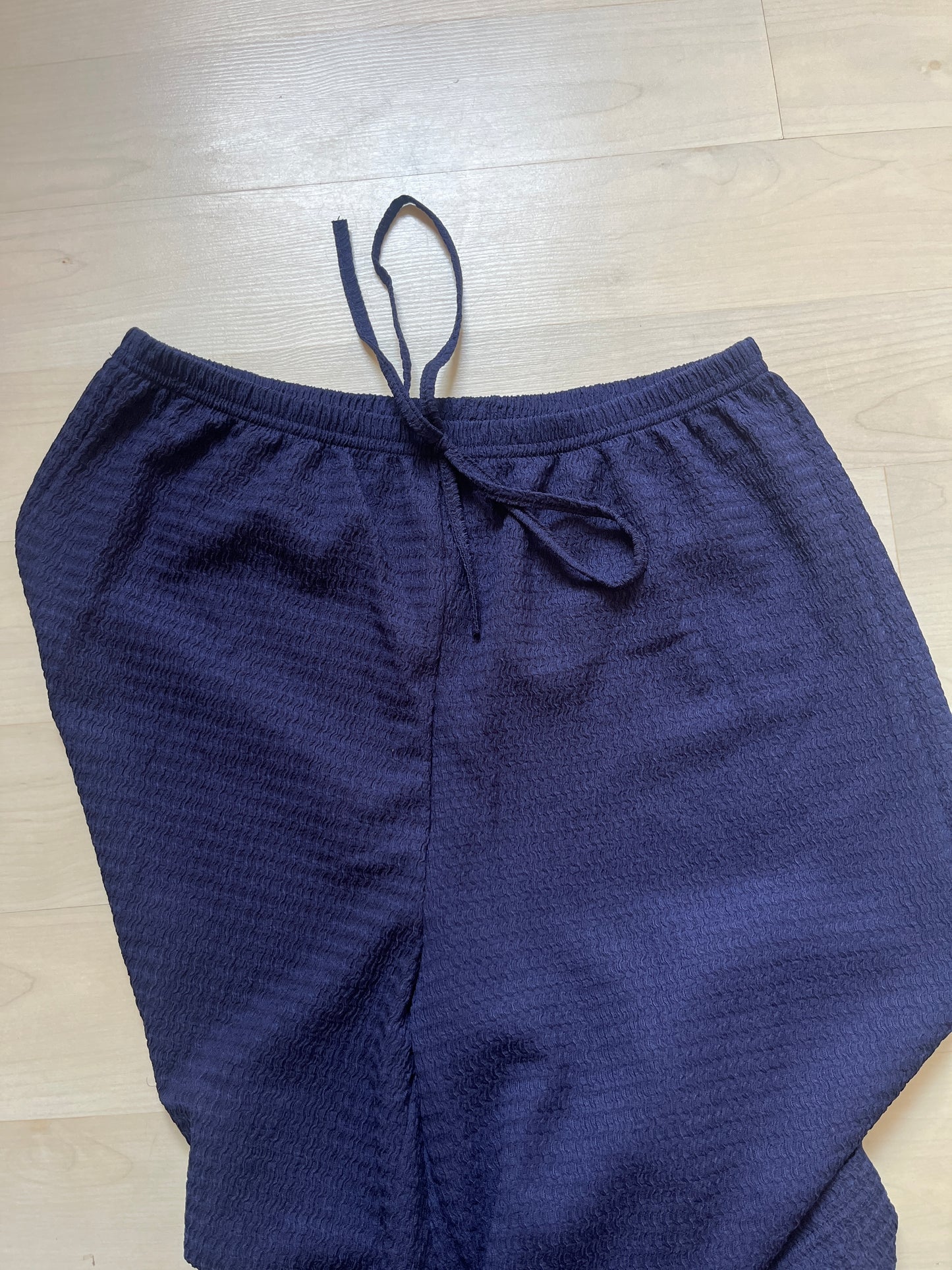 Pantalon large et fluide en maille gaufrée bleu - M