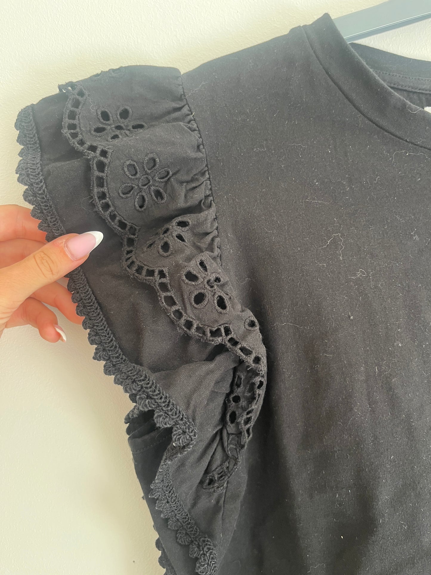 T-shirt manches courtes noir avec broderies - M
