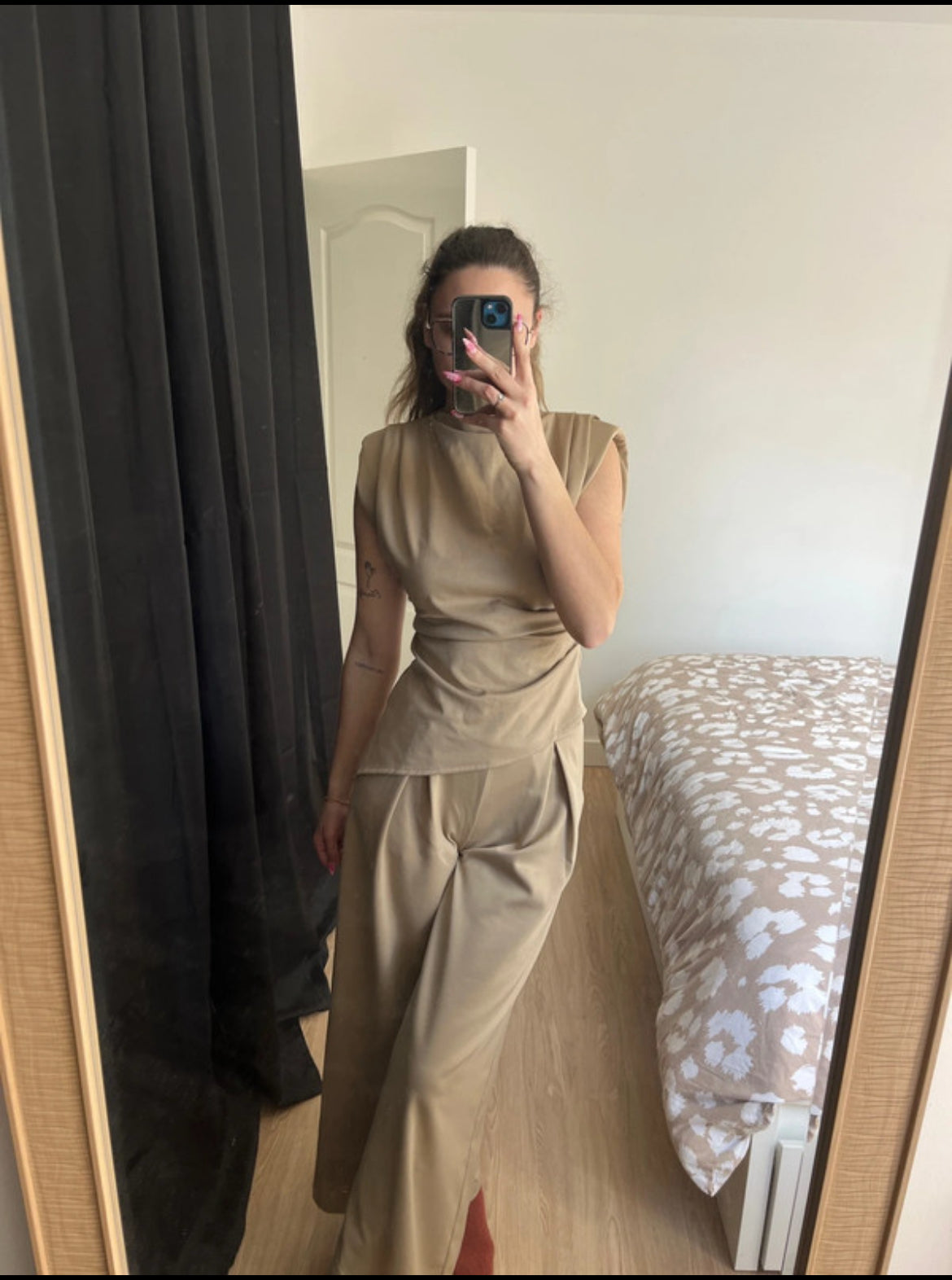 Ensemble chic beige haut épaulettes + pantalon large Rosy Days NEUF - TU