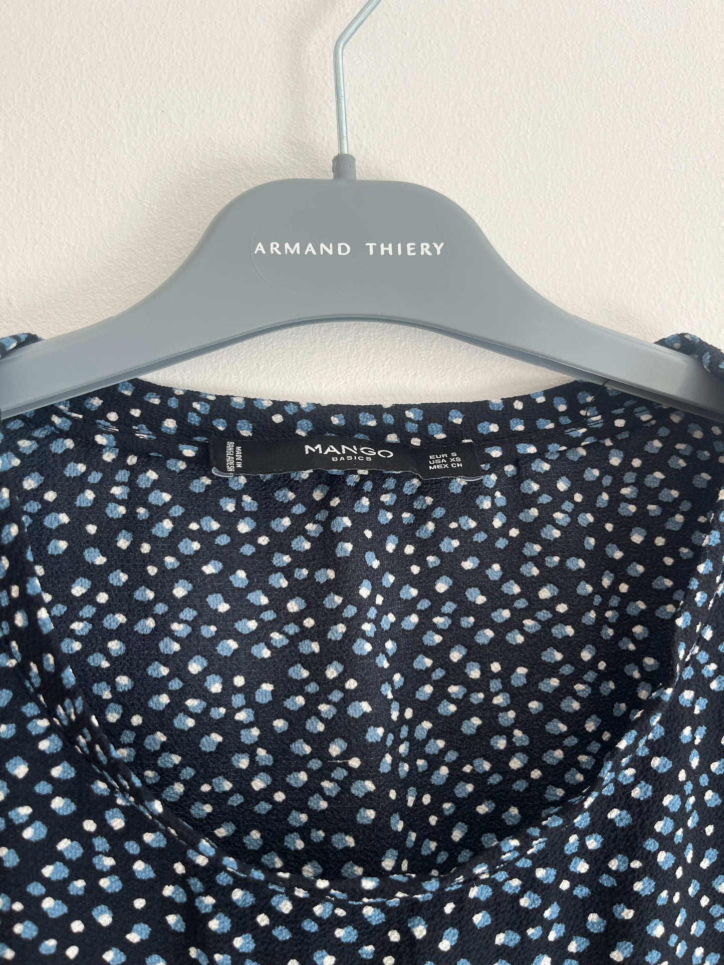 Top fluide fleurie avec poche Mango - S