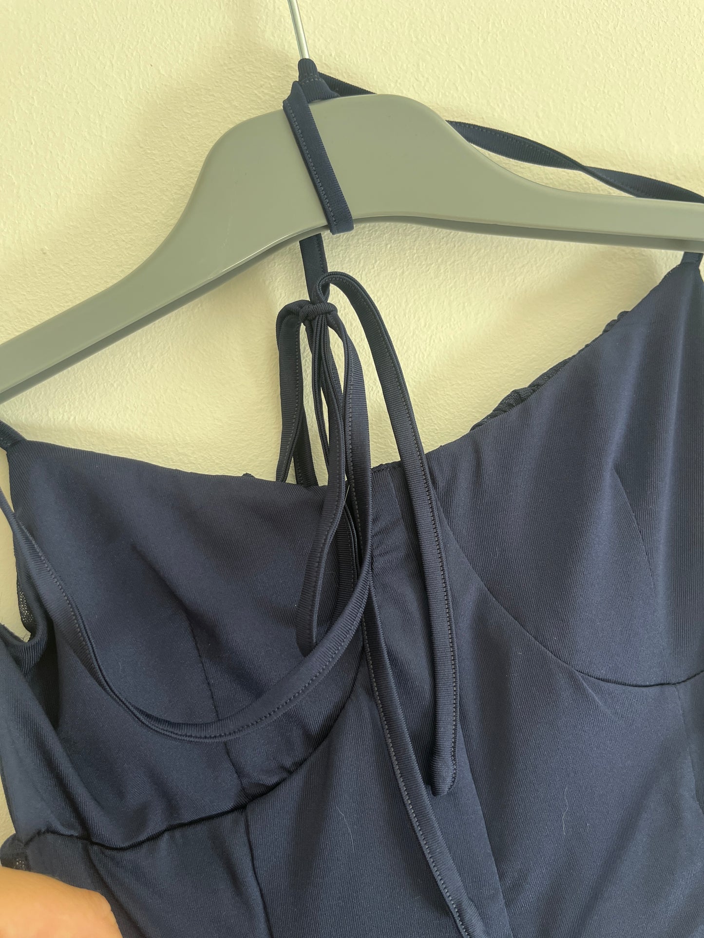 Mini robe moulante en tulle bleu marine et dos nu Tiger Mist - XXS