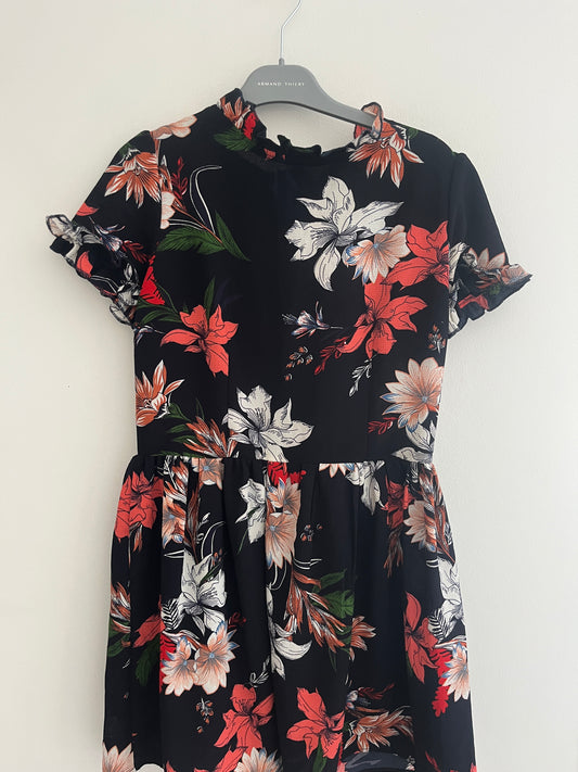 Robe courte à manches courtes volantées fleurie AX Paris - taille 10 (38)