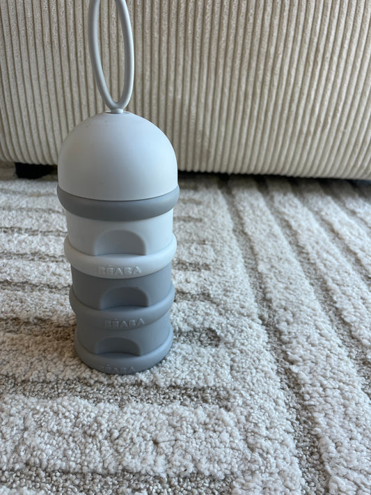 Boîte doseuse de lait 4 compartiments gris