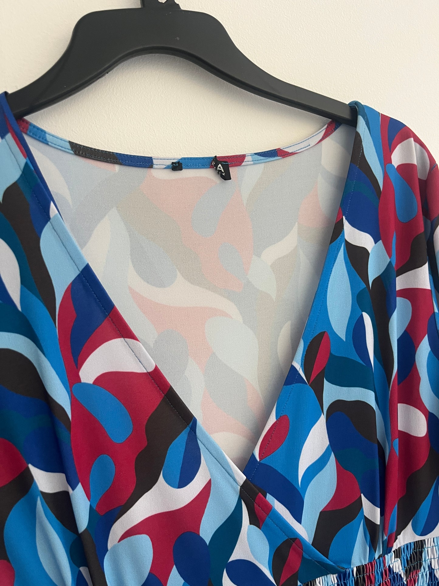Robe courte légère à manches longues à motifs bleu - S/M