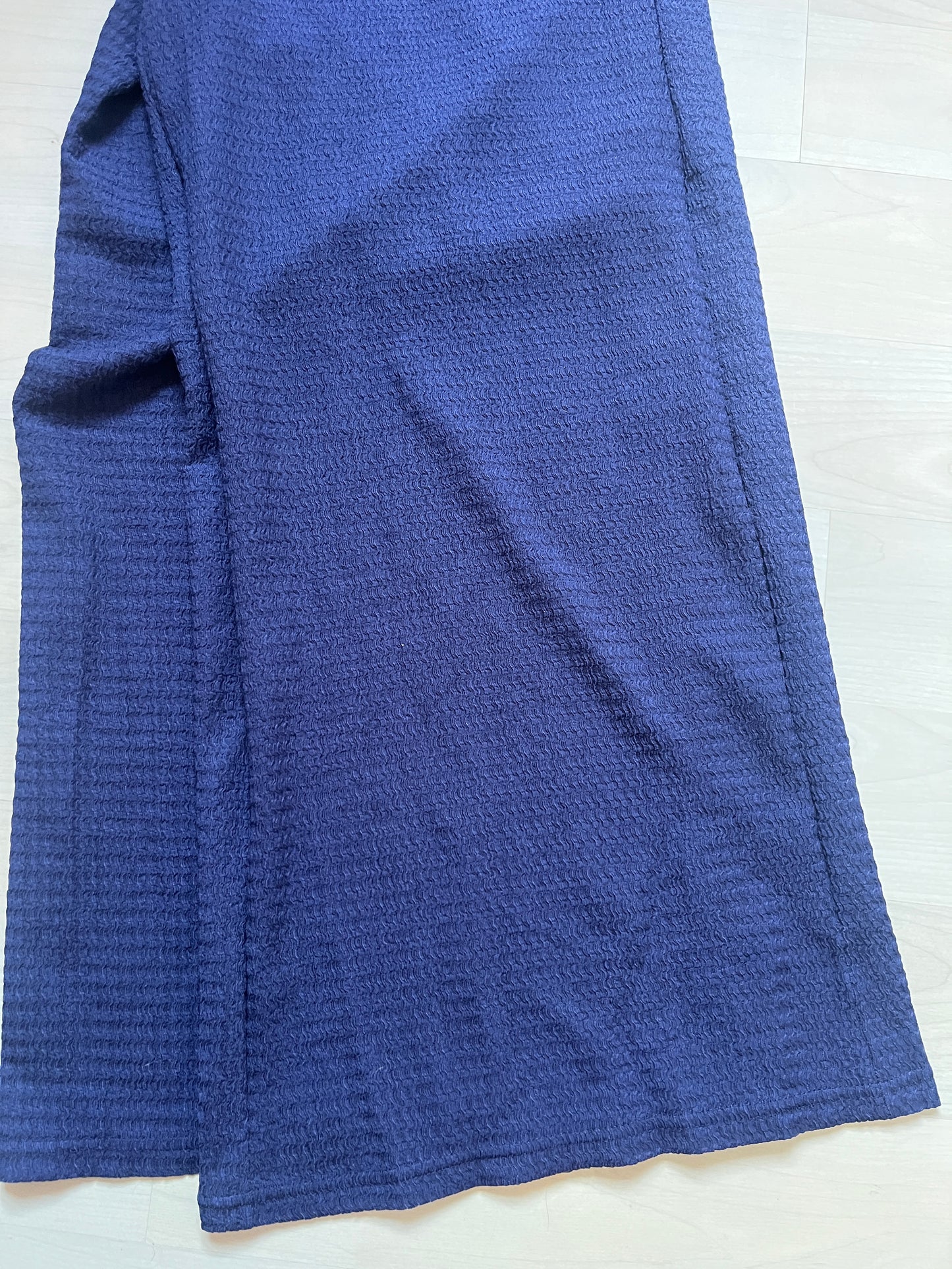 Pantalon large et fluide en maille gaufrée bleu - M