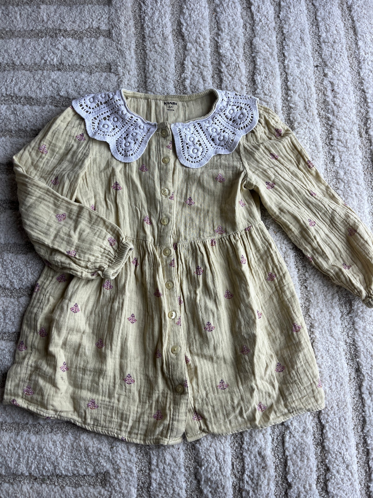 Robe à manches longues jaune fleurie et col Claudine - 5 ans