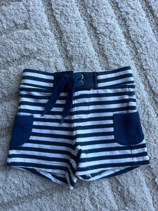 Short rayé bleu et blanc avec poches - 6 mois