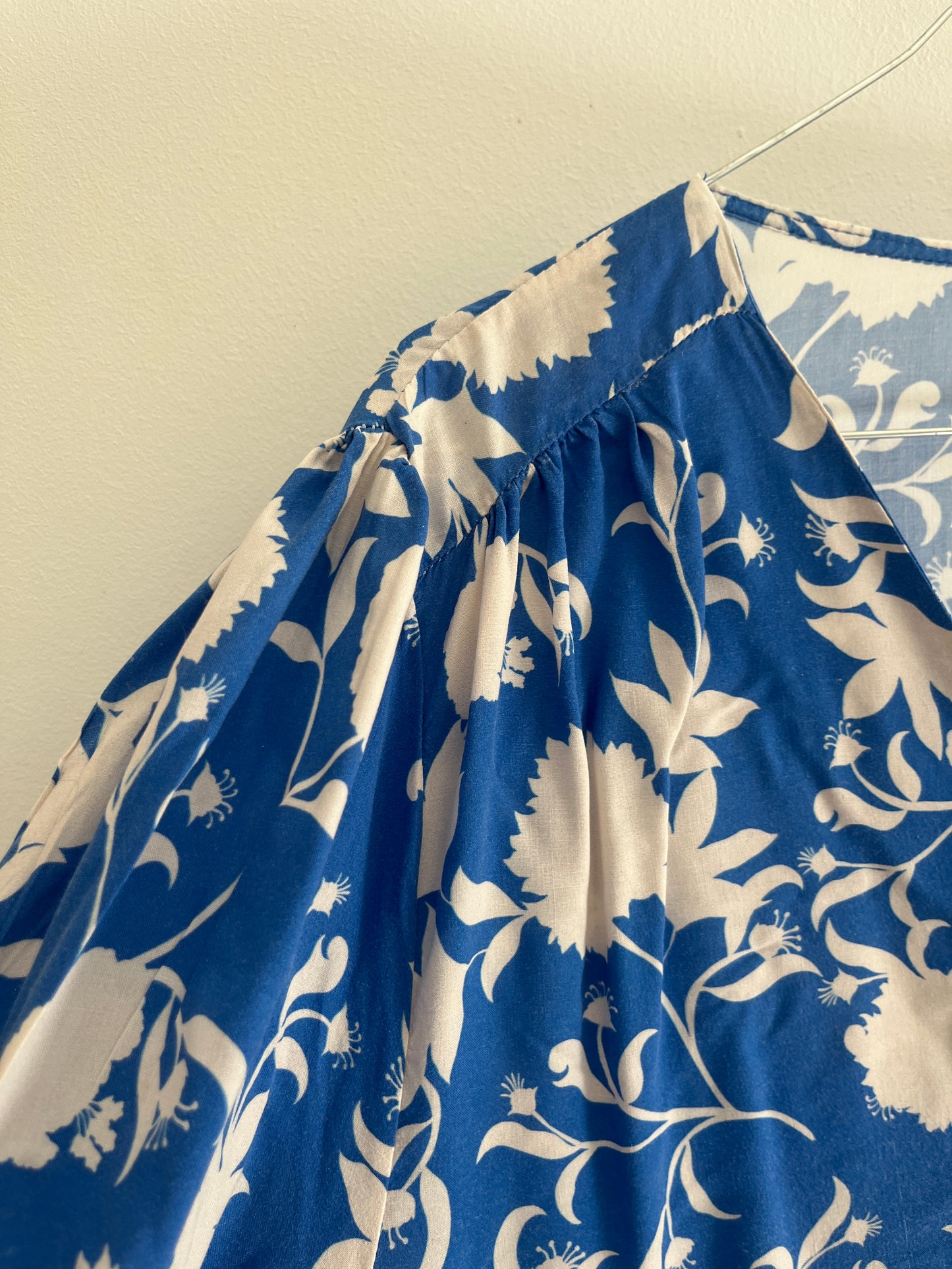 Blouse manches évasées bleu et blanc Jour de Pluie - taille 4
