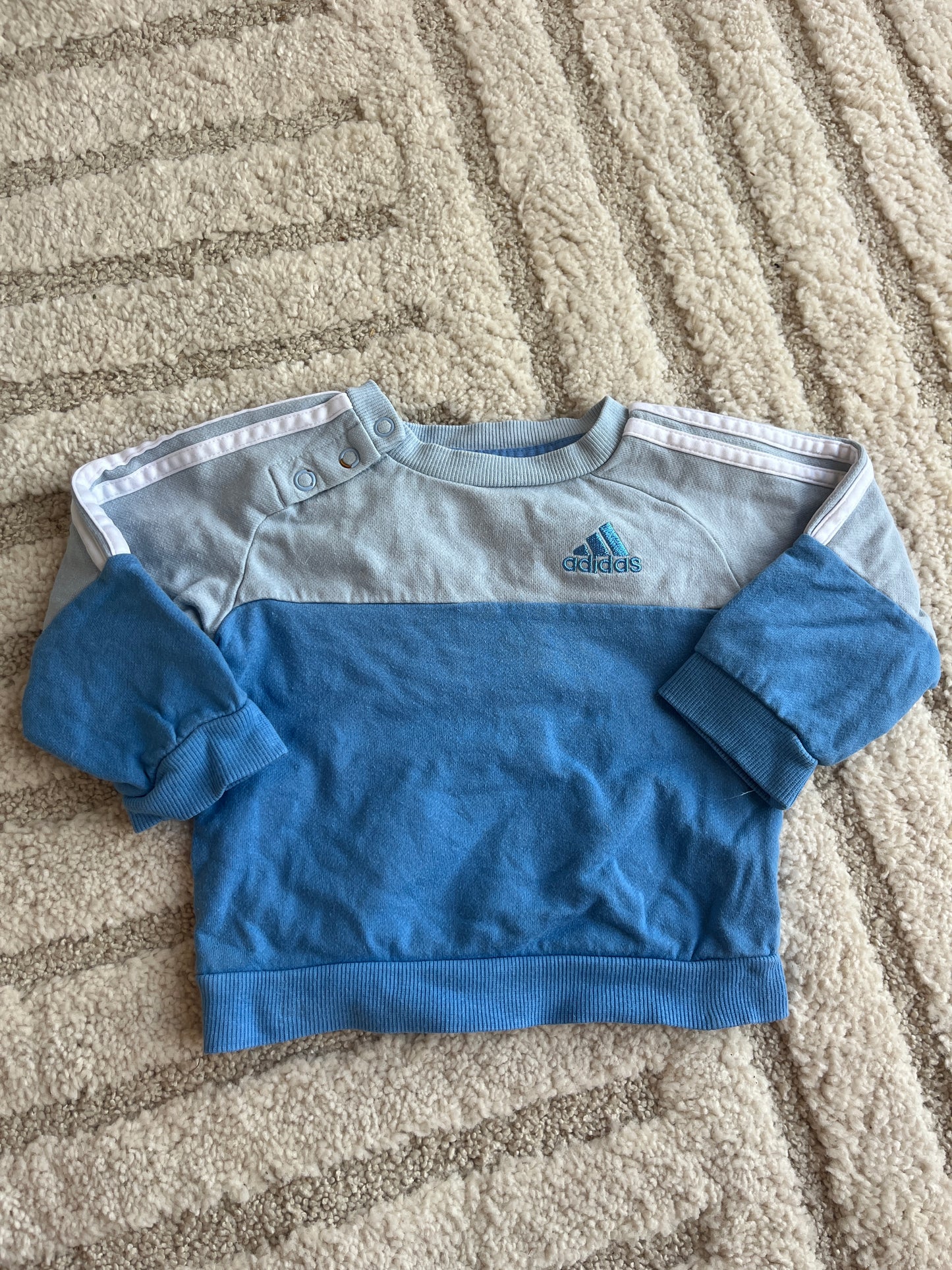 Sweat à manches longues bicolore bleu Adidas - 6 mois