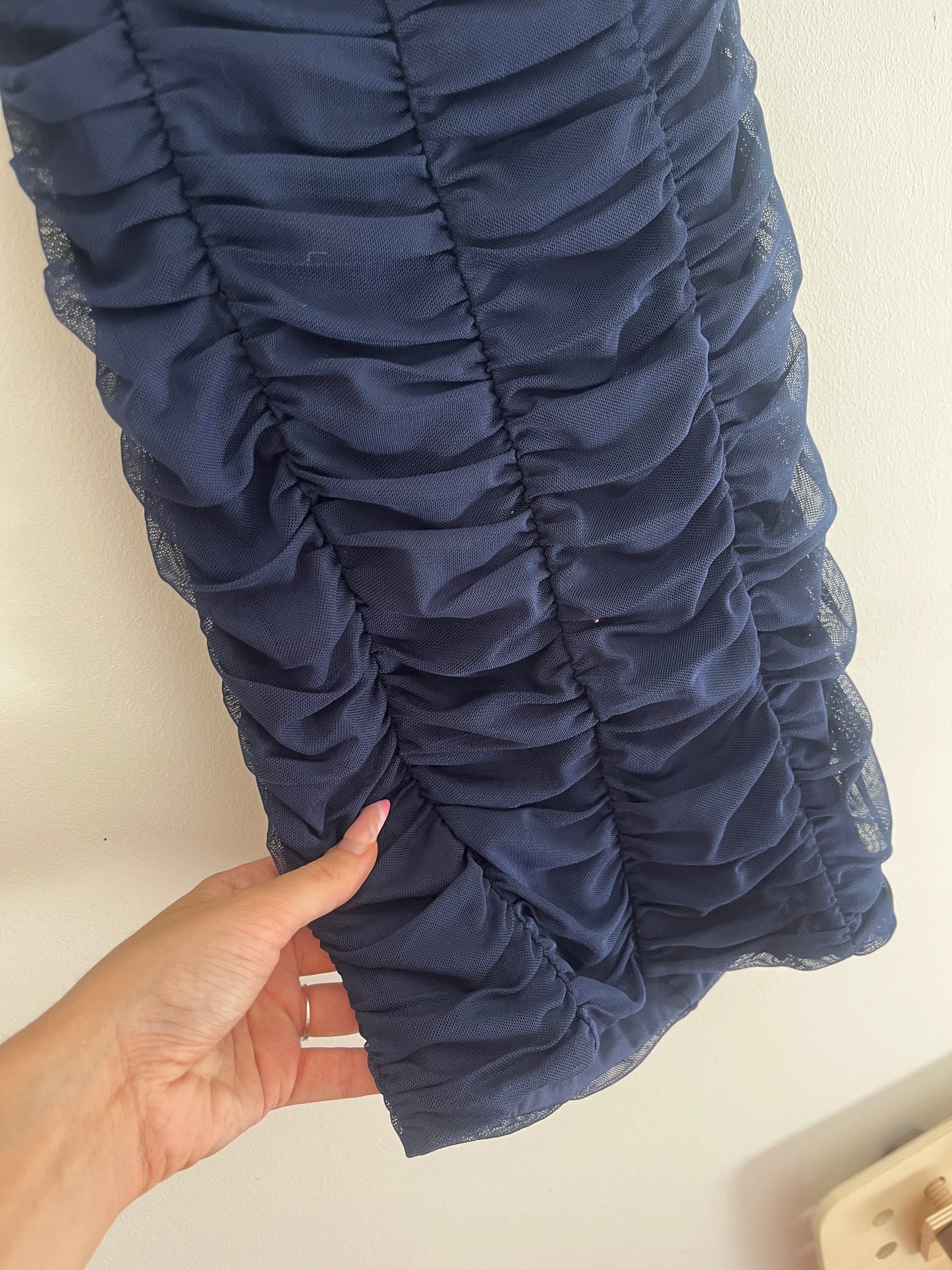 Mini robe moulante en tulle bleu marine et dos nu Tiger Mist - XXS