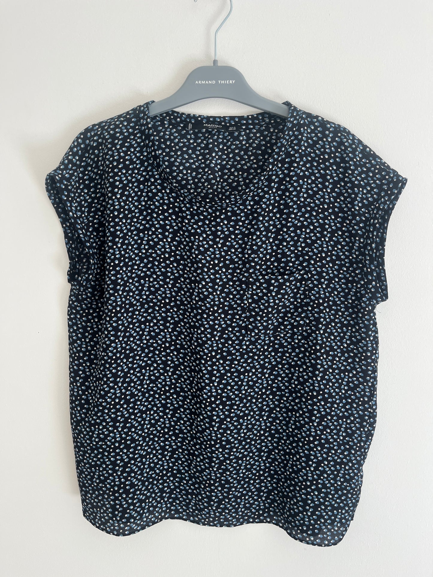 Top fluide fleurie avec poche Mango - S