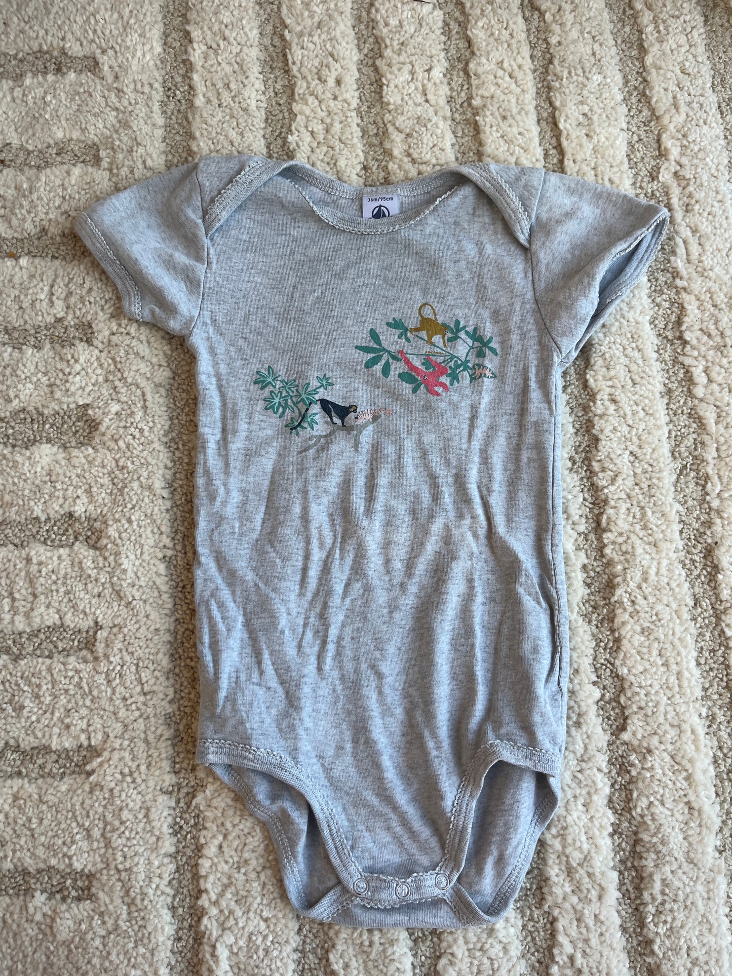 Body à manches courtes gris motifs singes Petit Bateau - 36 mois