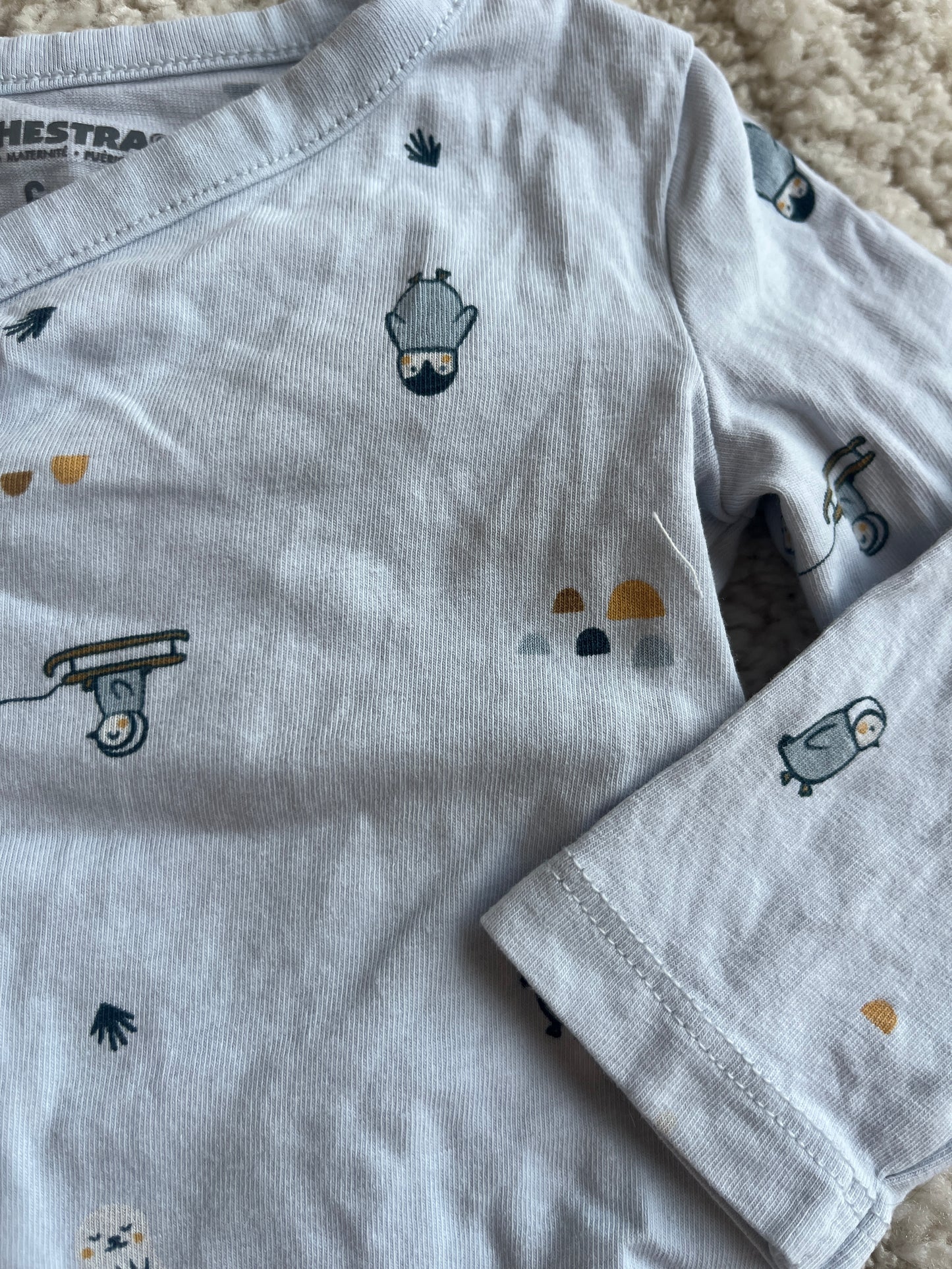Body à manches longues bleu motifs pingouins - 6 mois