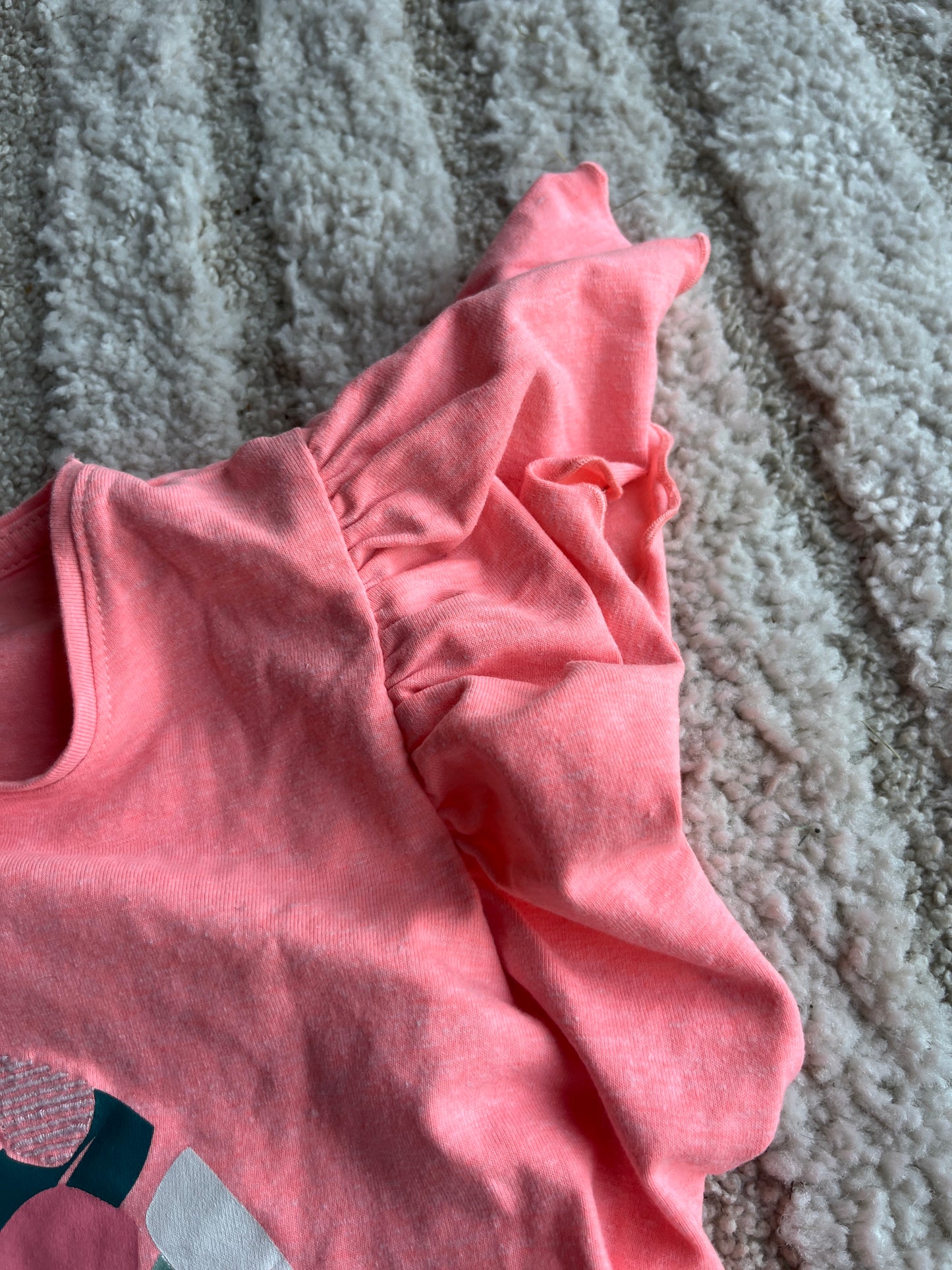 T-shirt rose fluo à manches courtes volantées Okaïdi - 8 ans